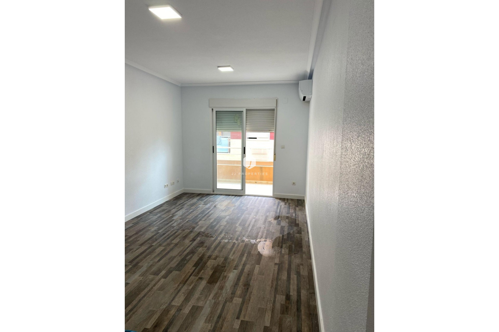 Segunda mano - Apartamento / piso -
San Miguel de Salinas - Pueblo 9