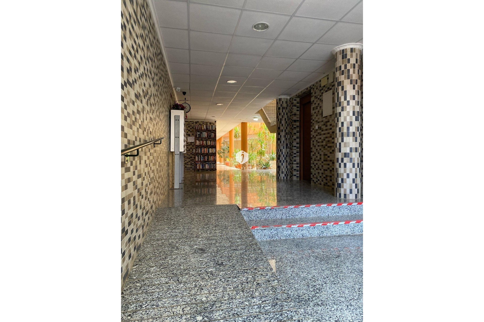 Segunda mano - Apartamento / piso -
San Miguel de Salinas - Pueblo 9