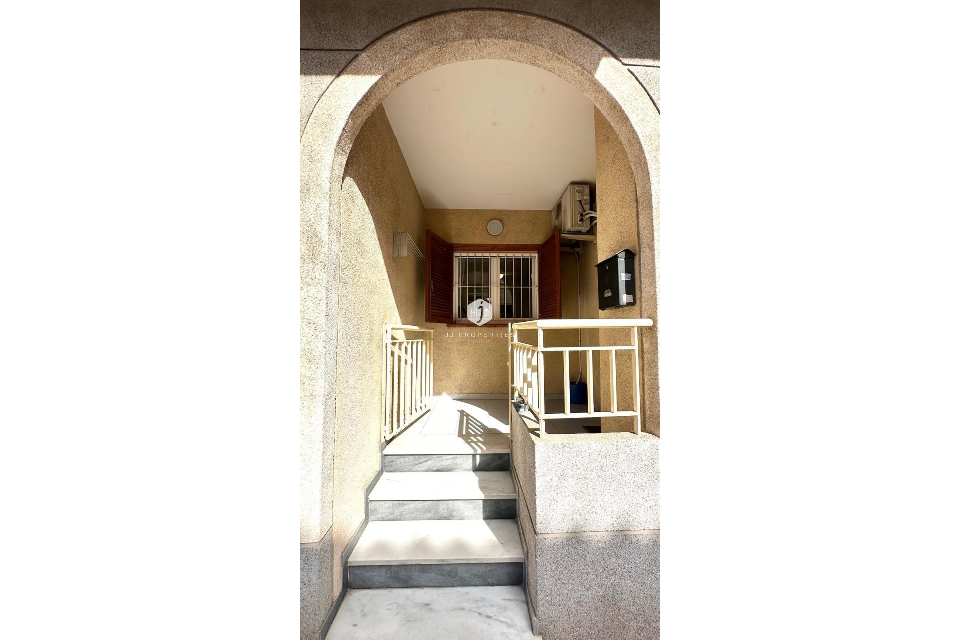 Segunda mano - Apartamento / piso -
Torrevieja - Acequion