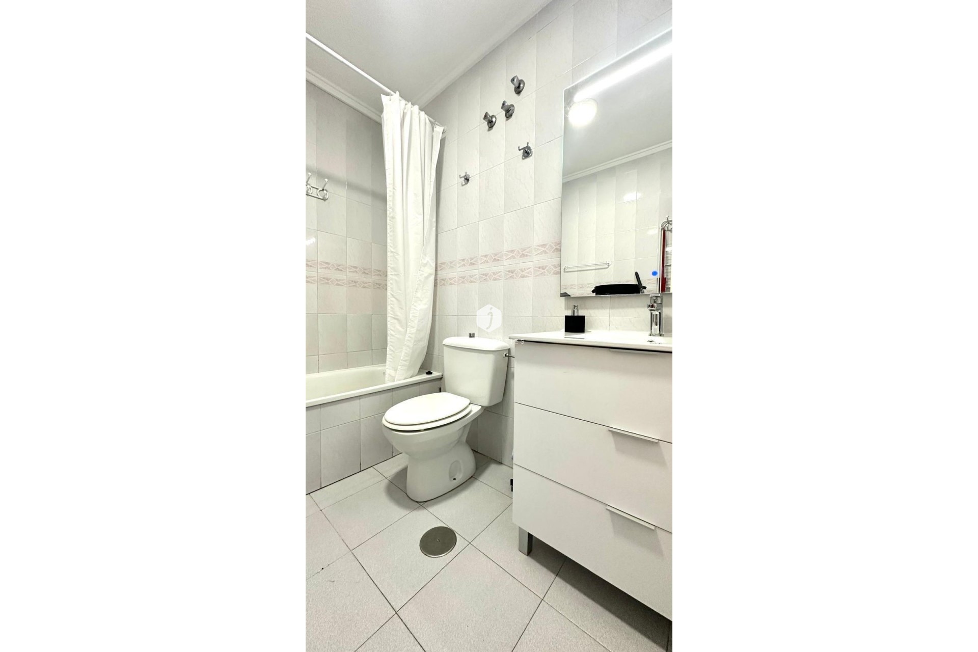 Segunda mano - Apartamento / piso -
Torrevieja - Acequion