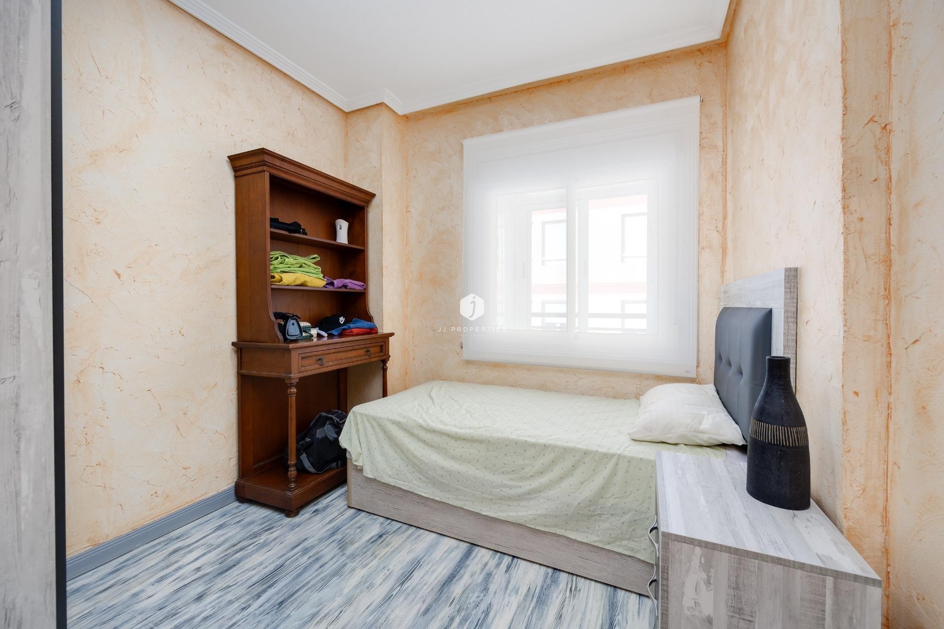 Segunda mano - Apartamento / piso -
Torrevieja - Acequion