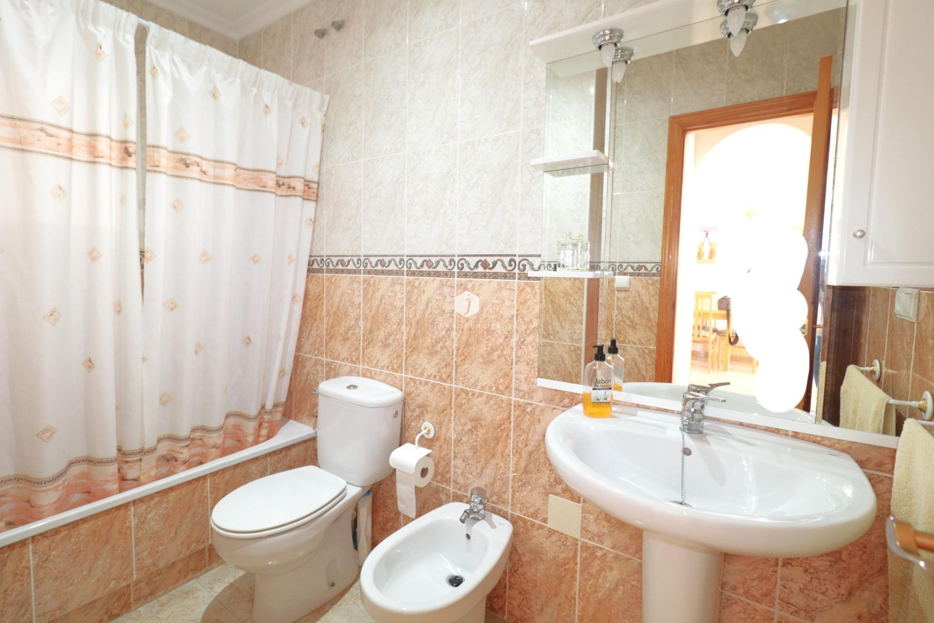 Segunda mano - Apartamento / piso -
Torrevieja - Acequion