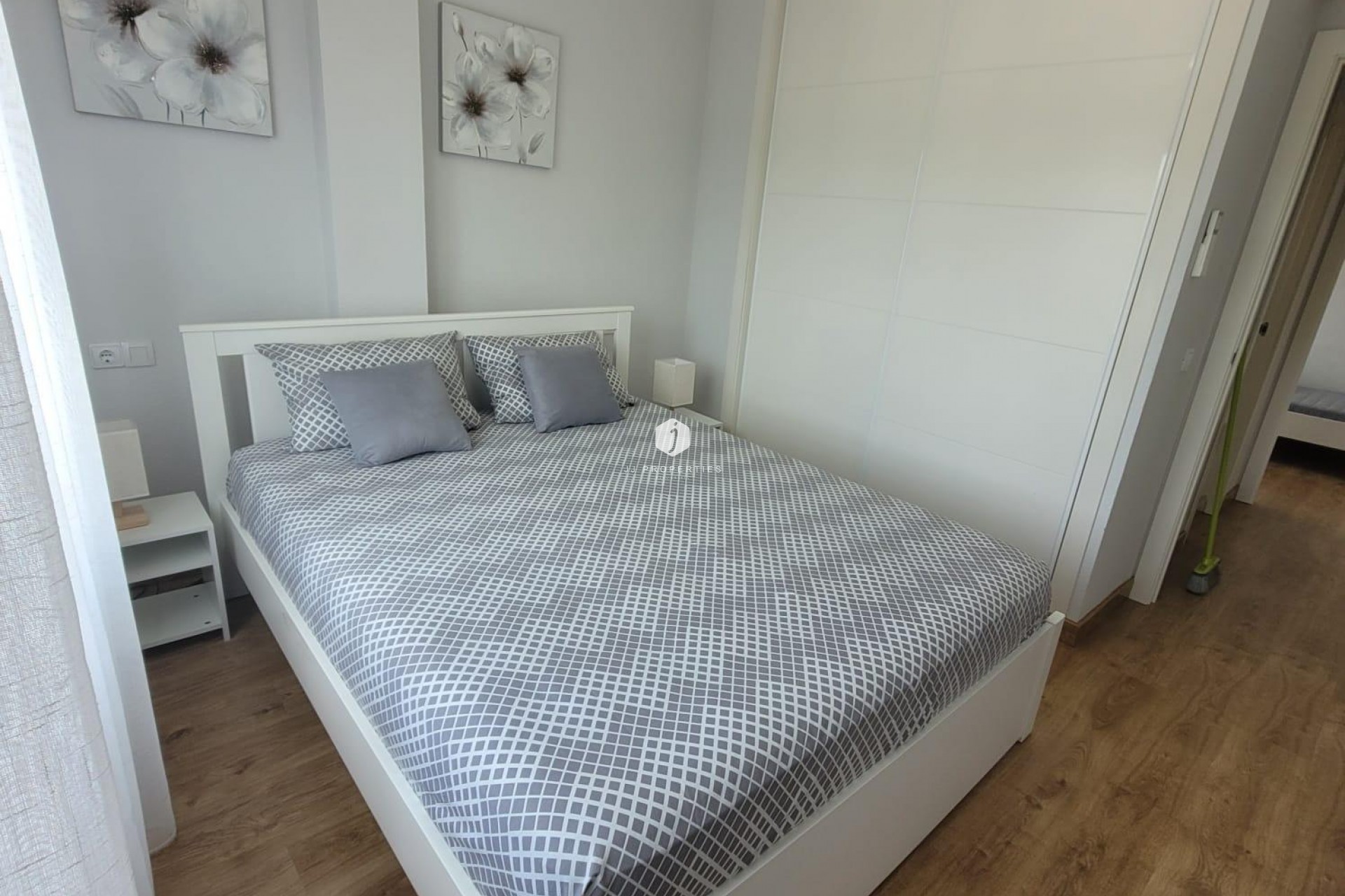 Segunda mano - Apartamento / piso -
Torrevieja - Acequion