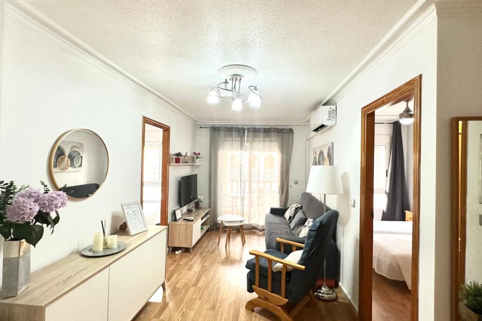 Segunda mano - Apartamento / piso -
Torrevieja - Acequion