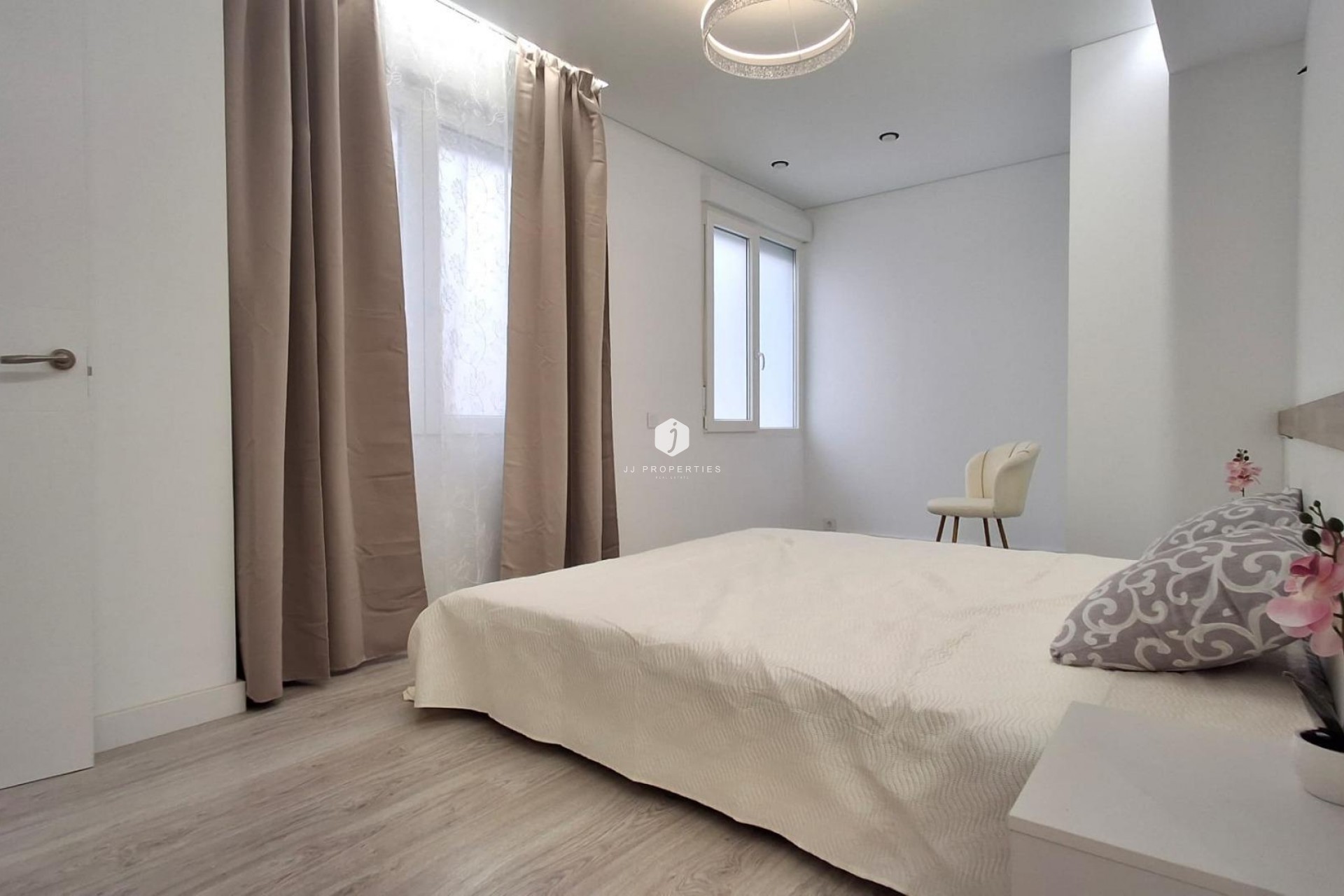 Segunda mano - Apartamento / piso -
Torrevieja - Acequion