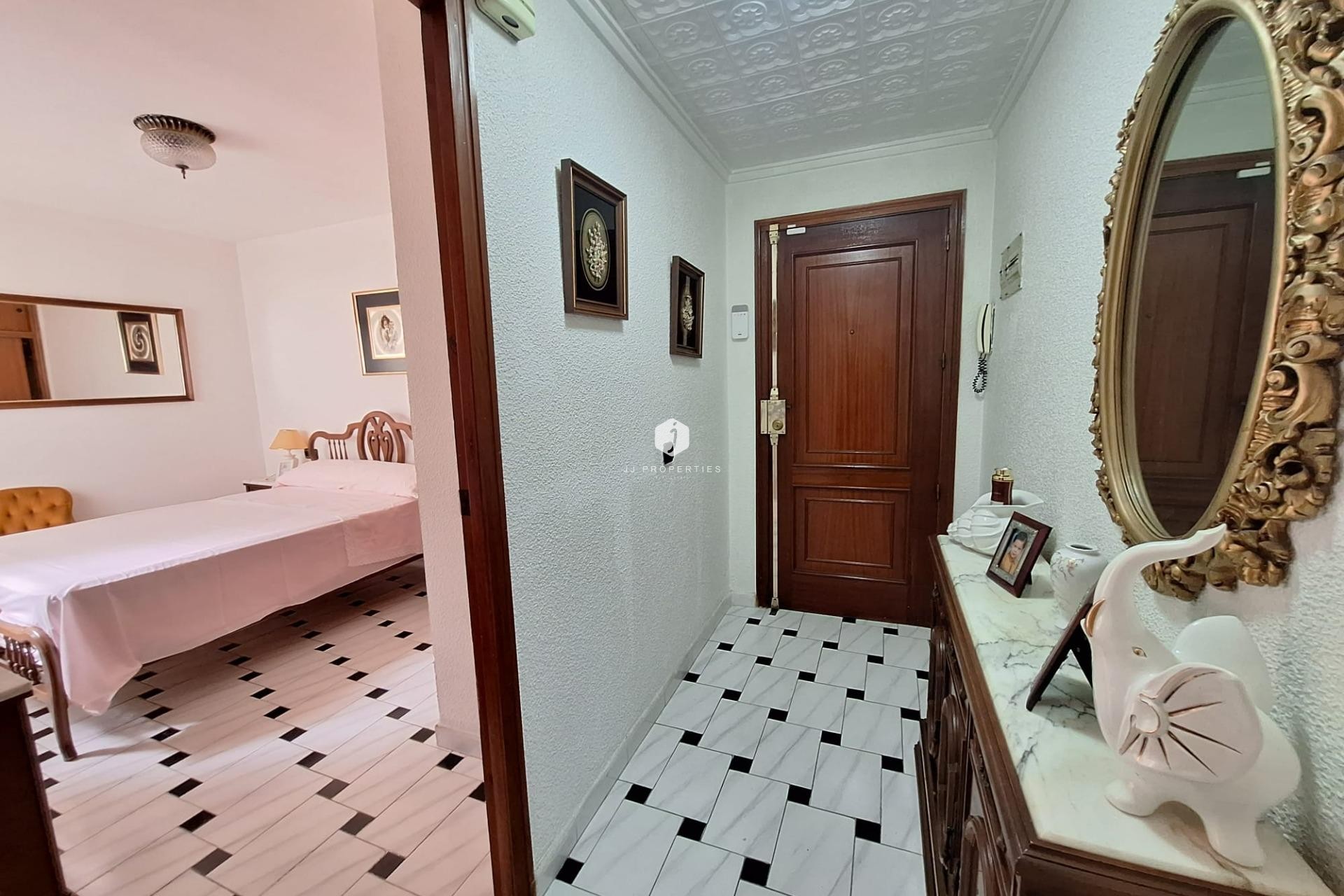Segunda mano - Apartamento / piso -
Torrevieja - Acequion