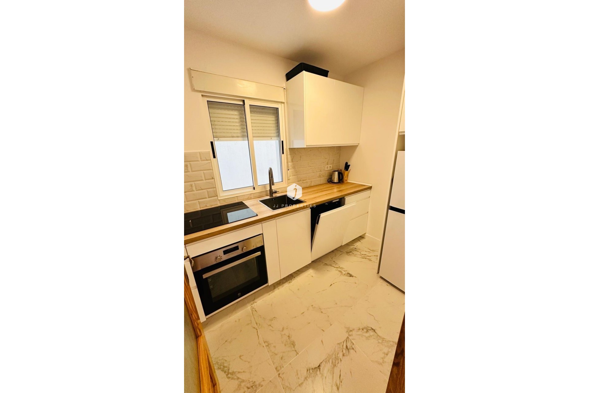 Segunda mano - Apartamento / piso -
Torrevieja - Acequion