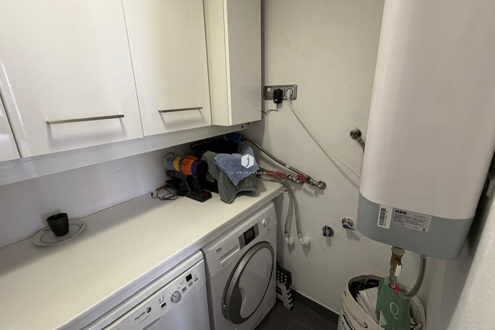 Segunda mano - Apartamento / piso -
Torrevieja - Acequion