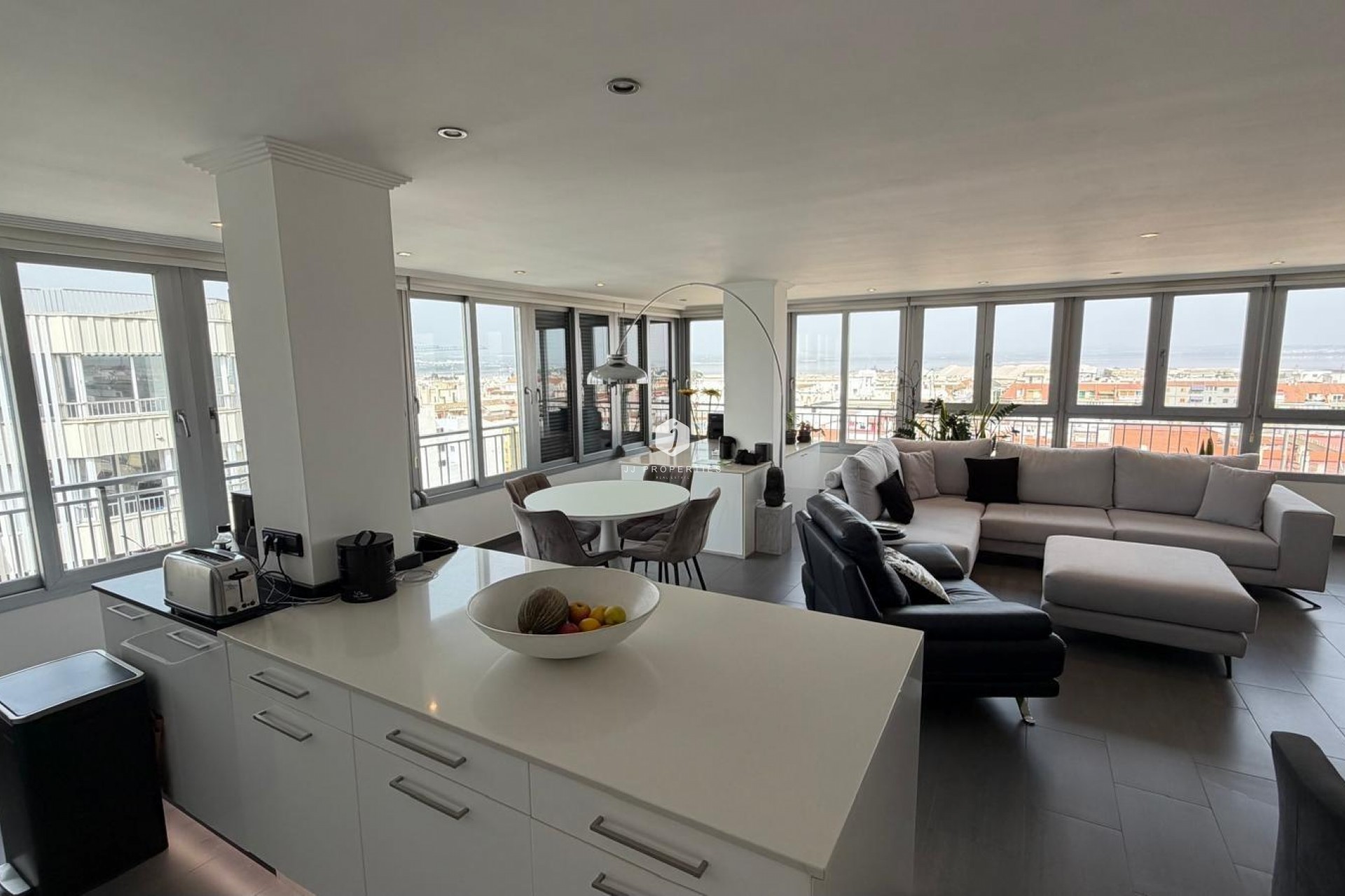 Segunda mano - Apartamento / piso -
Torrevieja - Acequion