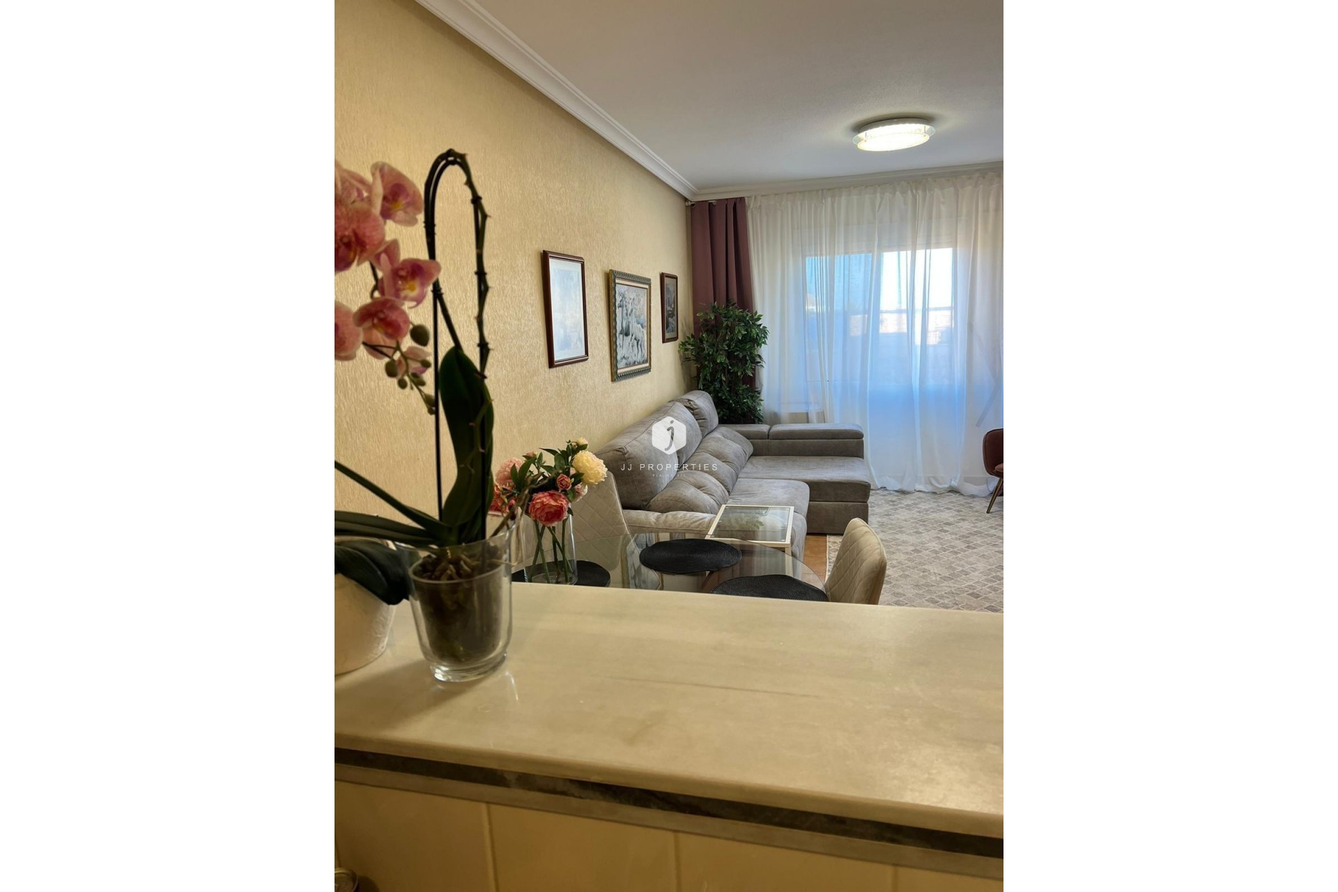 Segunda mano - Apartamento / piso -
Torrevieja - aguas nuevas