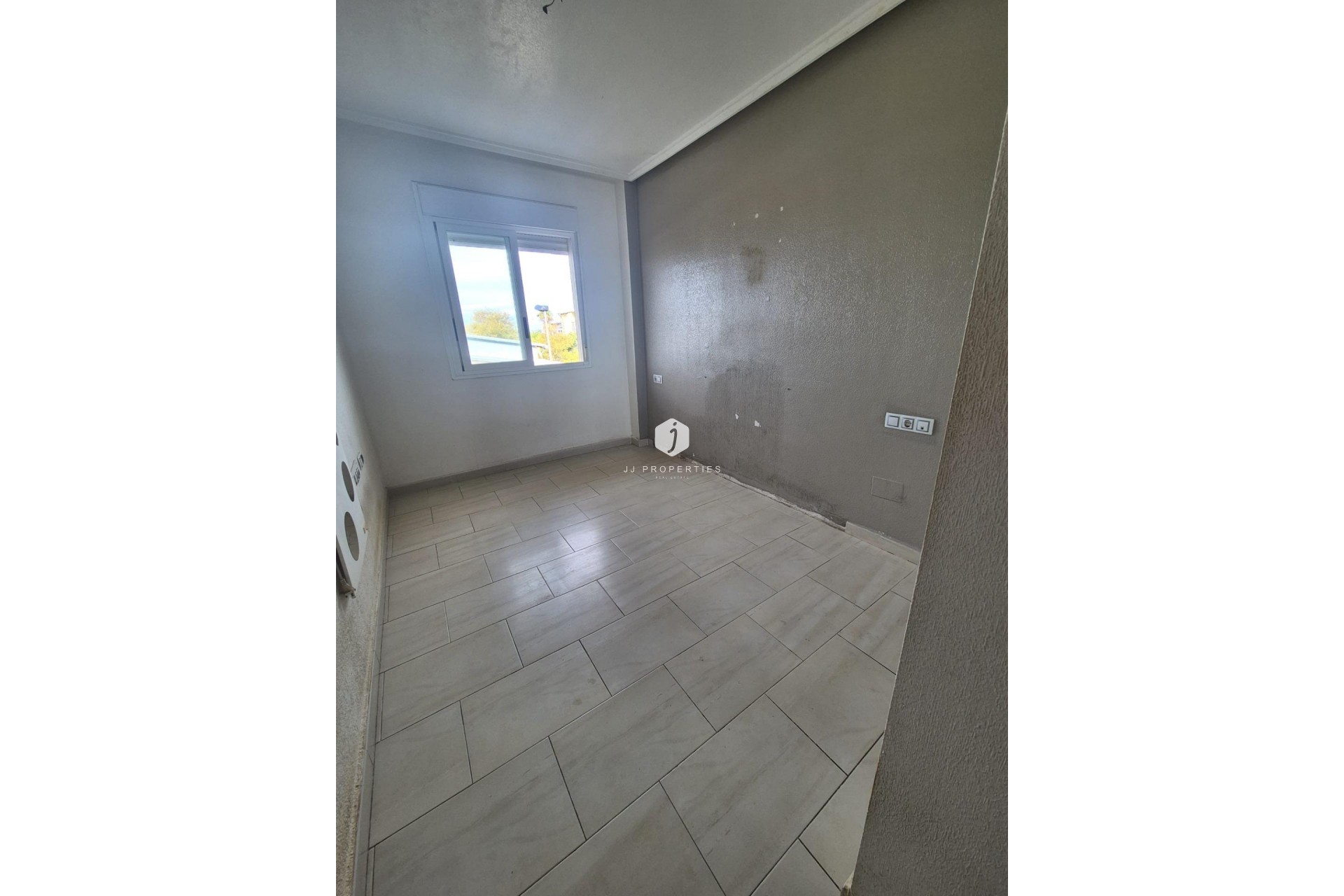 Segunda mano - Apartamento / piso -
Torrevieja - aguas nuevas