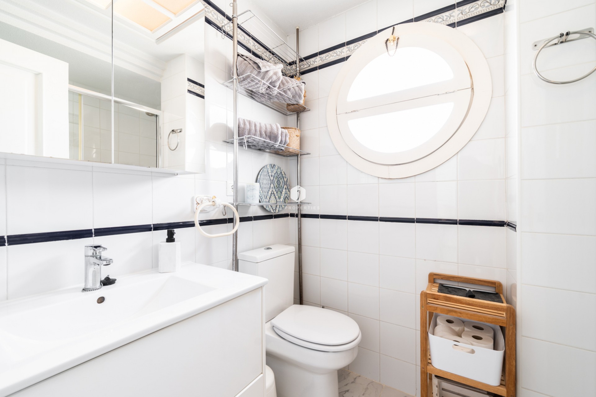 Segunda mano - Apartamento / piso -
Torrevieja - aguas nuevas