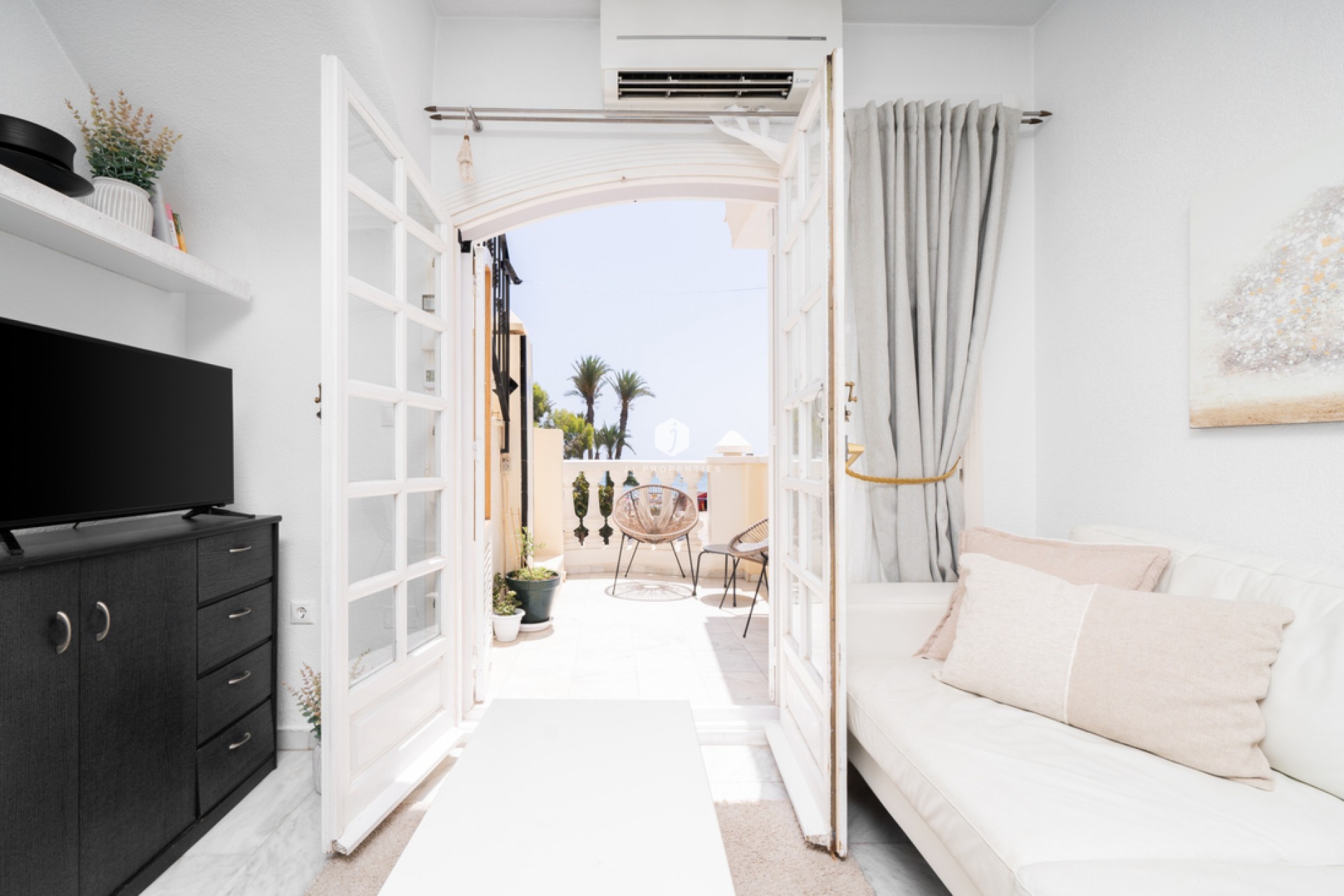 Segunda mano - Apartamento / piso -
Torrevieja - aguas nuevas