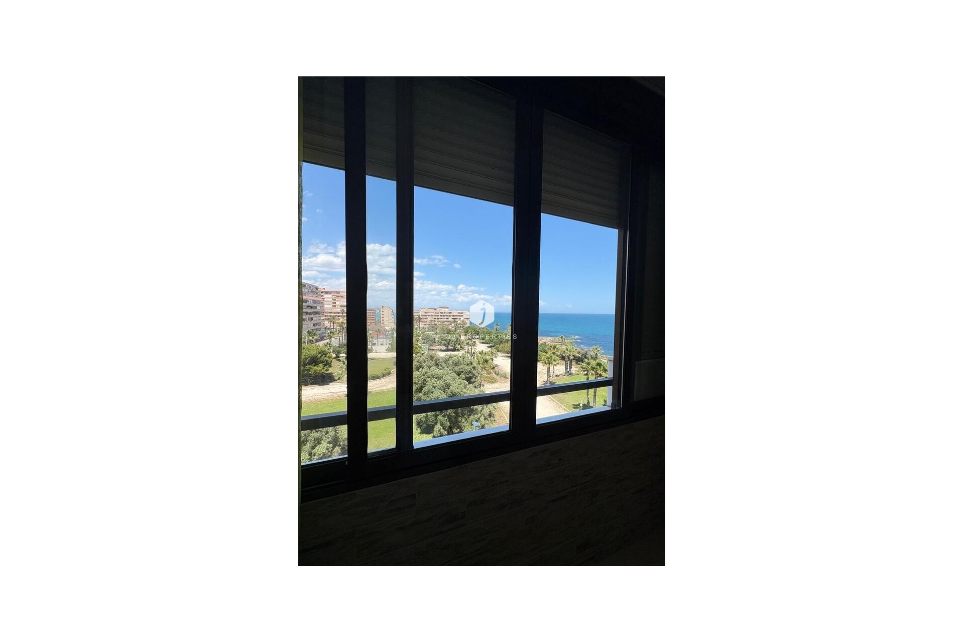 Segunda mano - Apartamento / piso -
Torrevieja - Cabo cervera