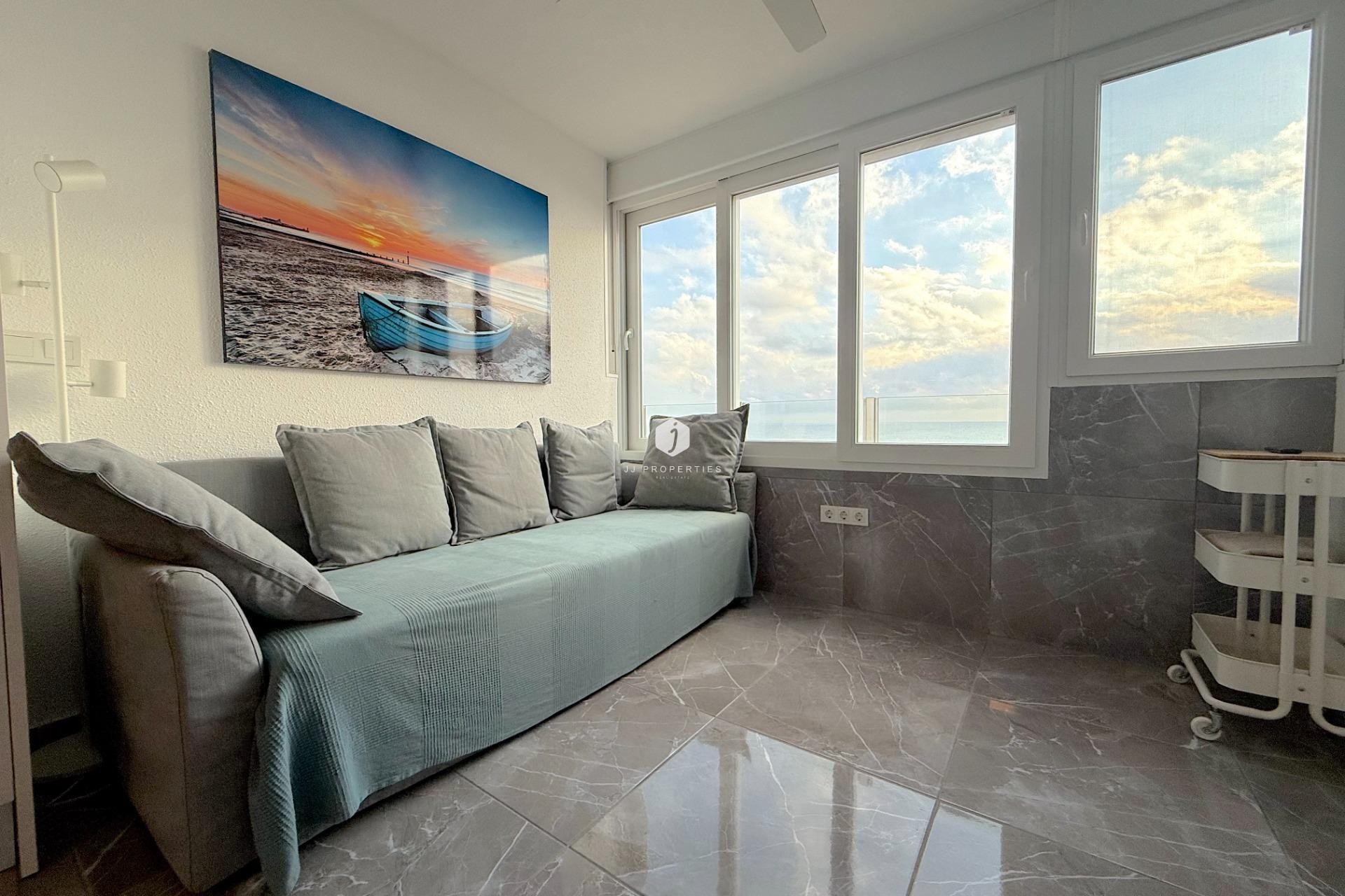 Segunda mano - Apartamento / piso -
Torrevieja - Cabo cervera