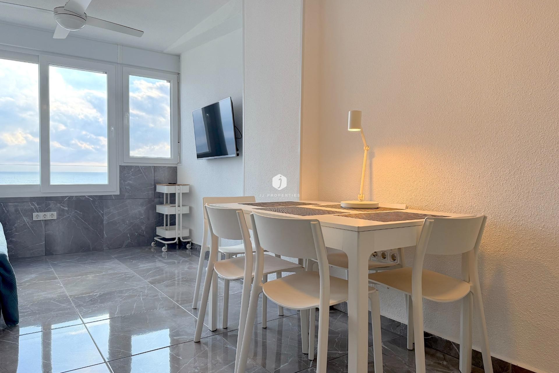 Segunda mano - Apartamento / piso -
Torrevieja - Cabo cervera