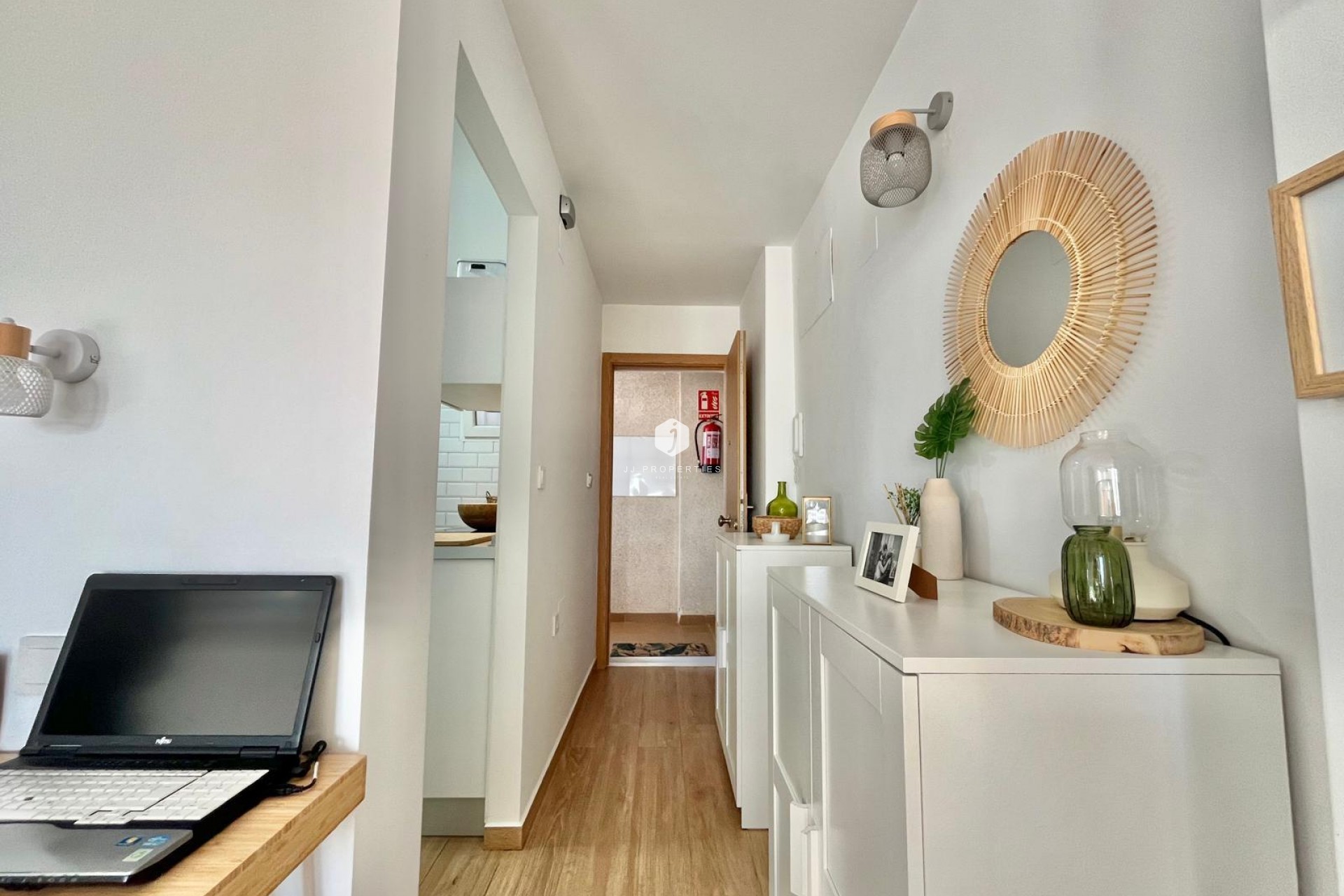 Segunda mano - Apartamento / piso -
Torrevieja - Calas blanca