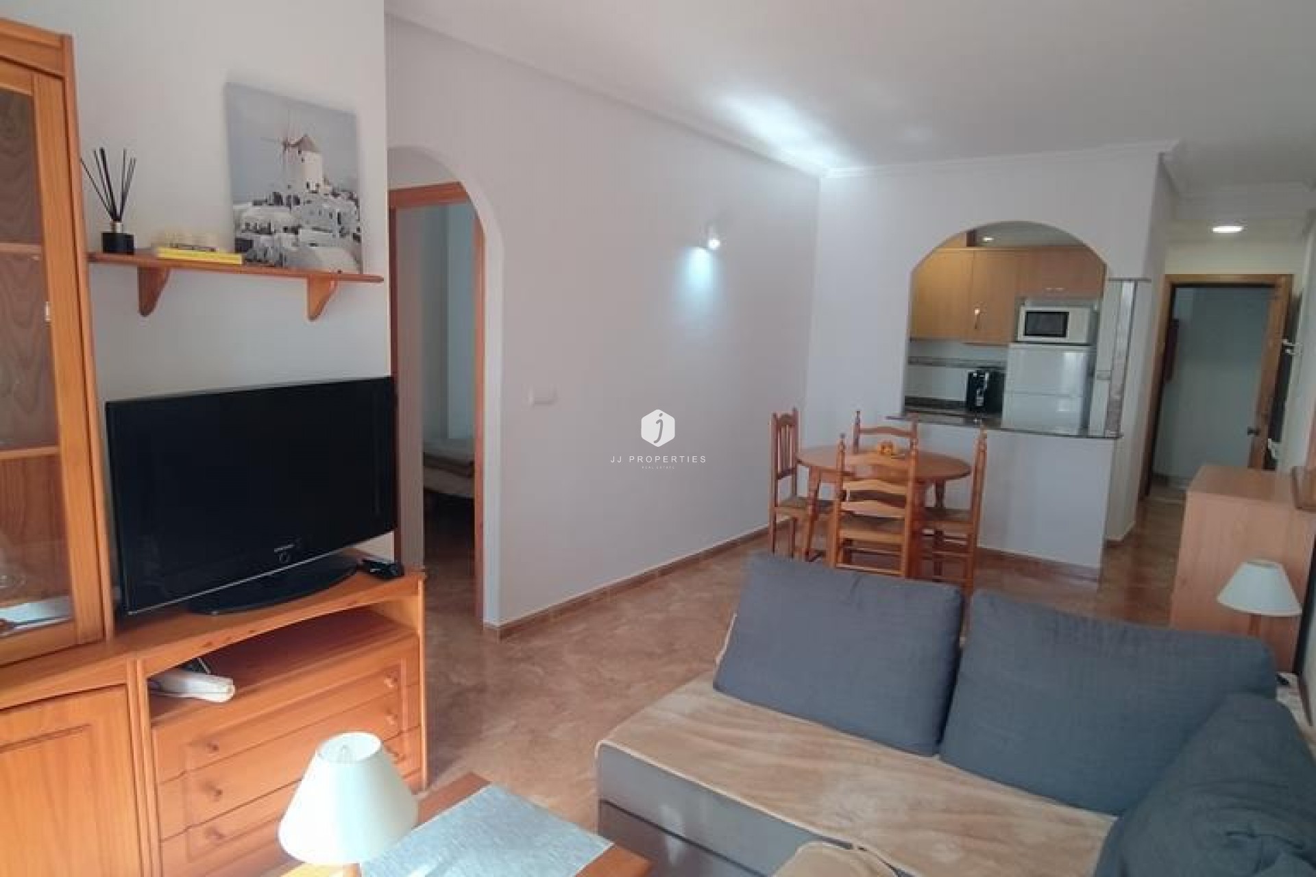 Segunda mano - Apartamento / piso -
Torrevieja - CASCO URBANO