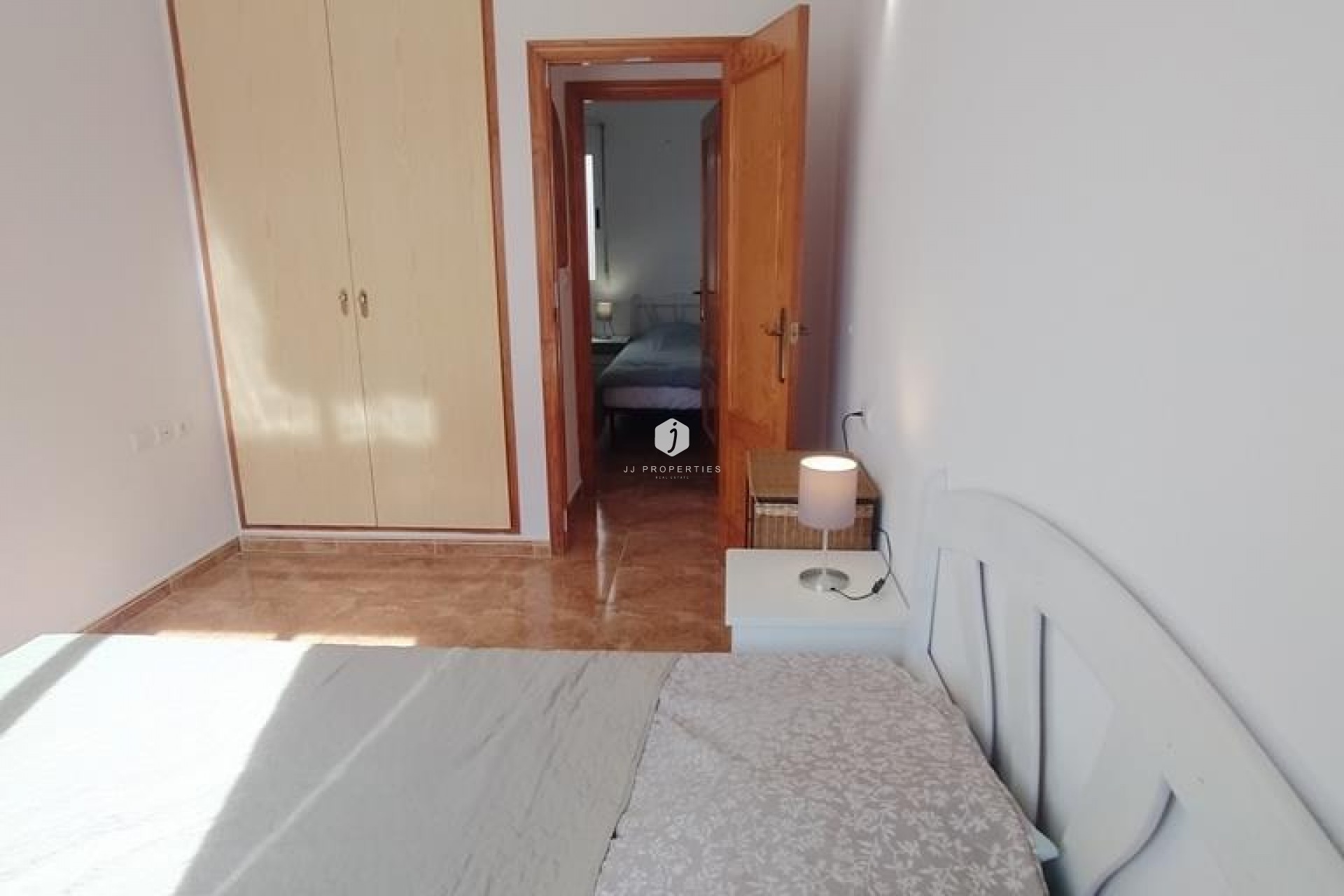 Segunda mano - Apartamento / piso -
Torrevieja - CASCO URBANO