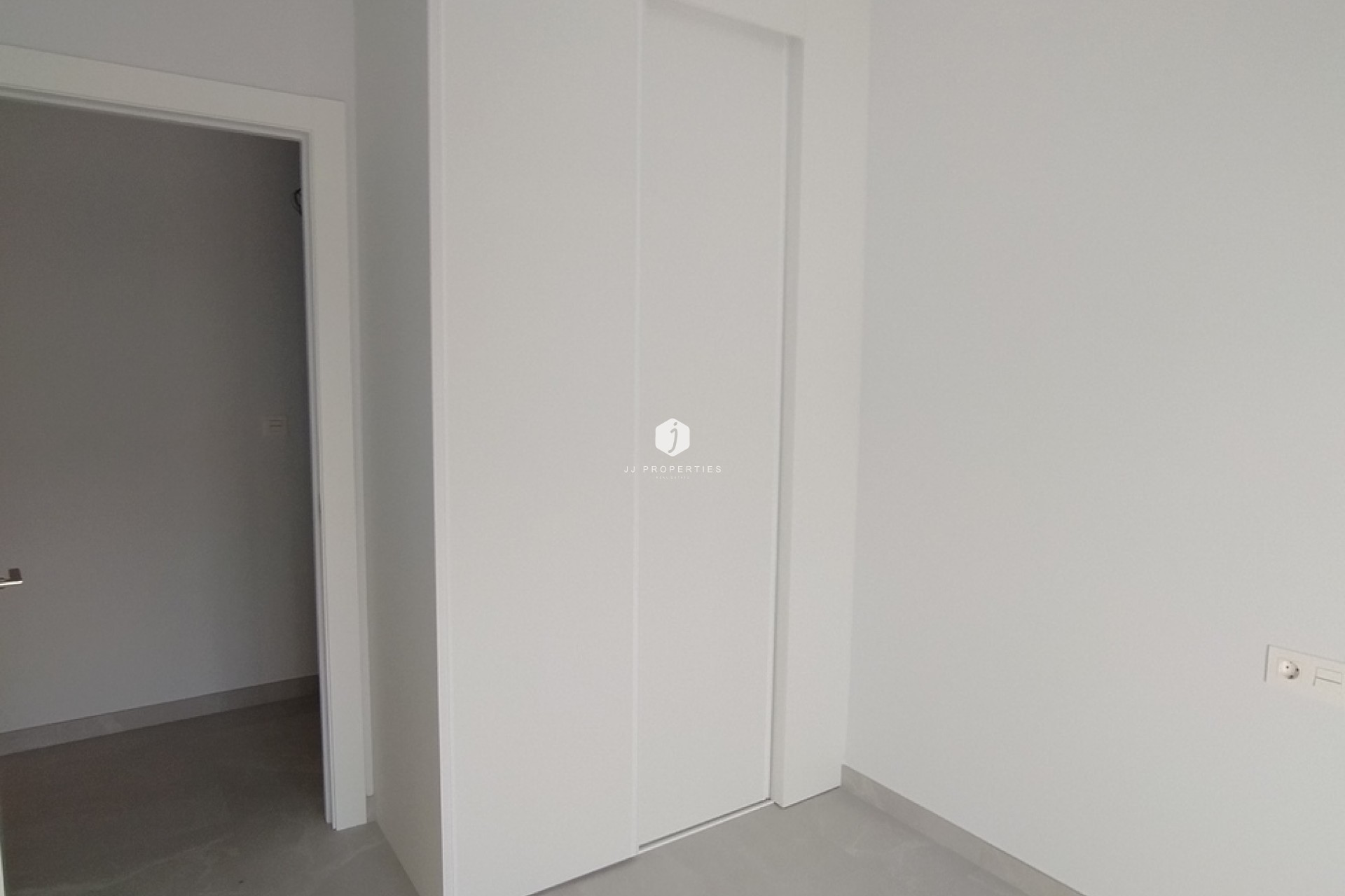 Segunda mano - Apartamento / piso -
Torrevieja - CENTRE PLAYA DEL CURA LAS PISCINAS