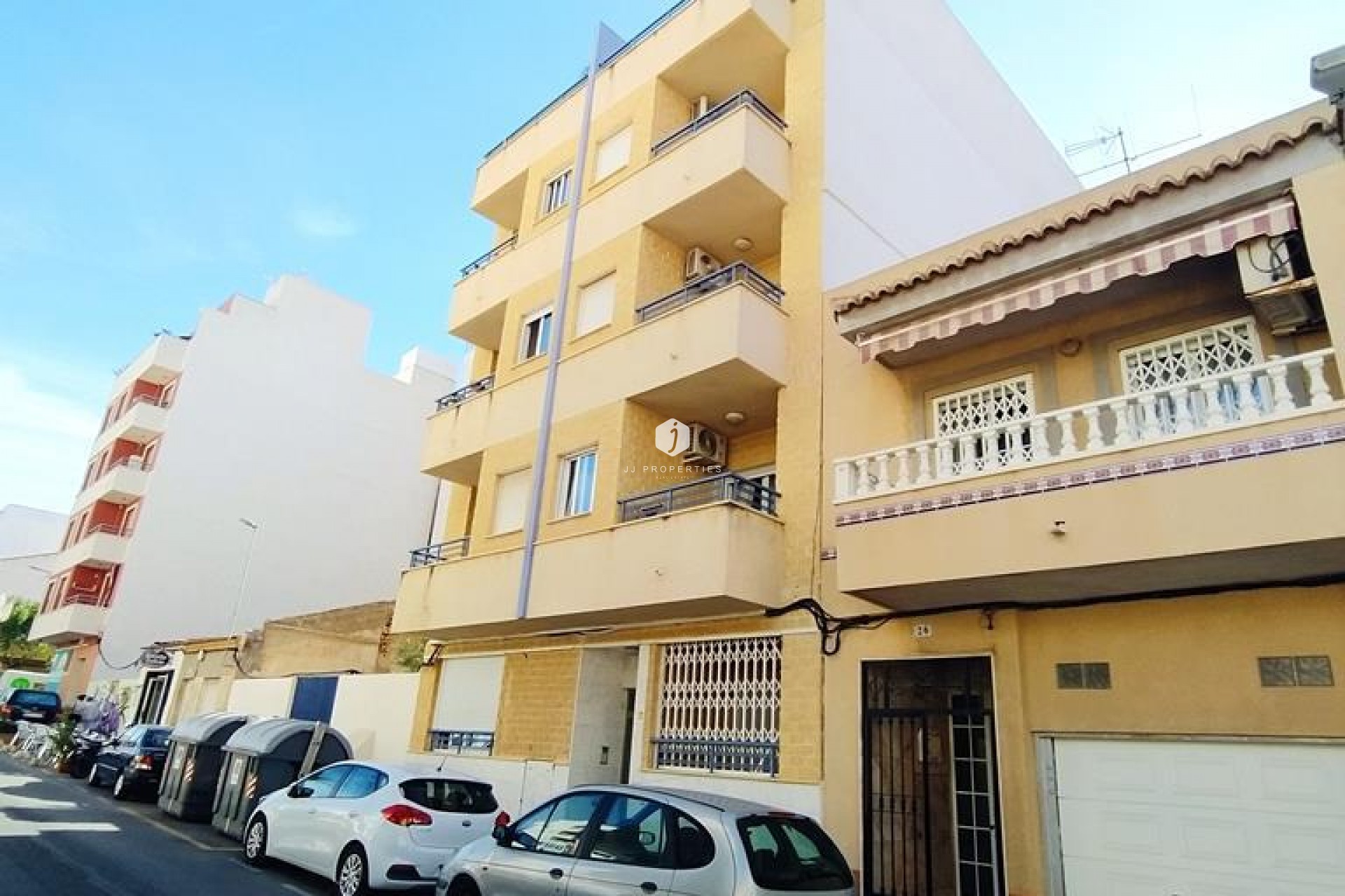 Segunda mano - Apartamento / piso -
Torrevieja - CENTRO CASCO URBANO