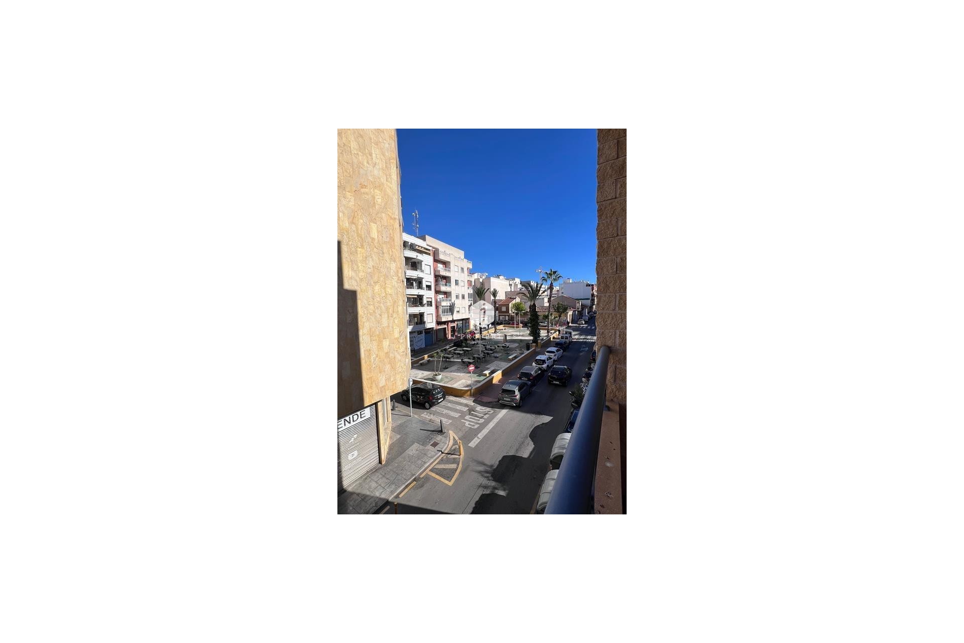 Segunda mano - Apartamento / piso -
Torrevieja - CENTRO CASCO URBANO