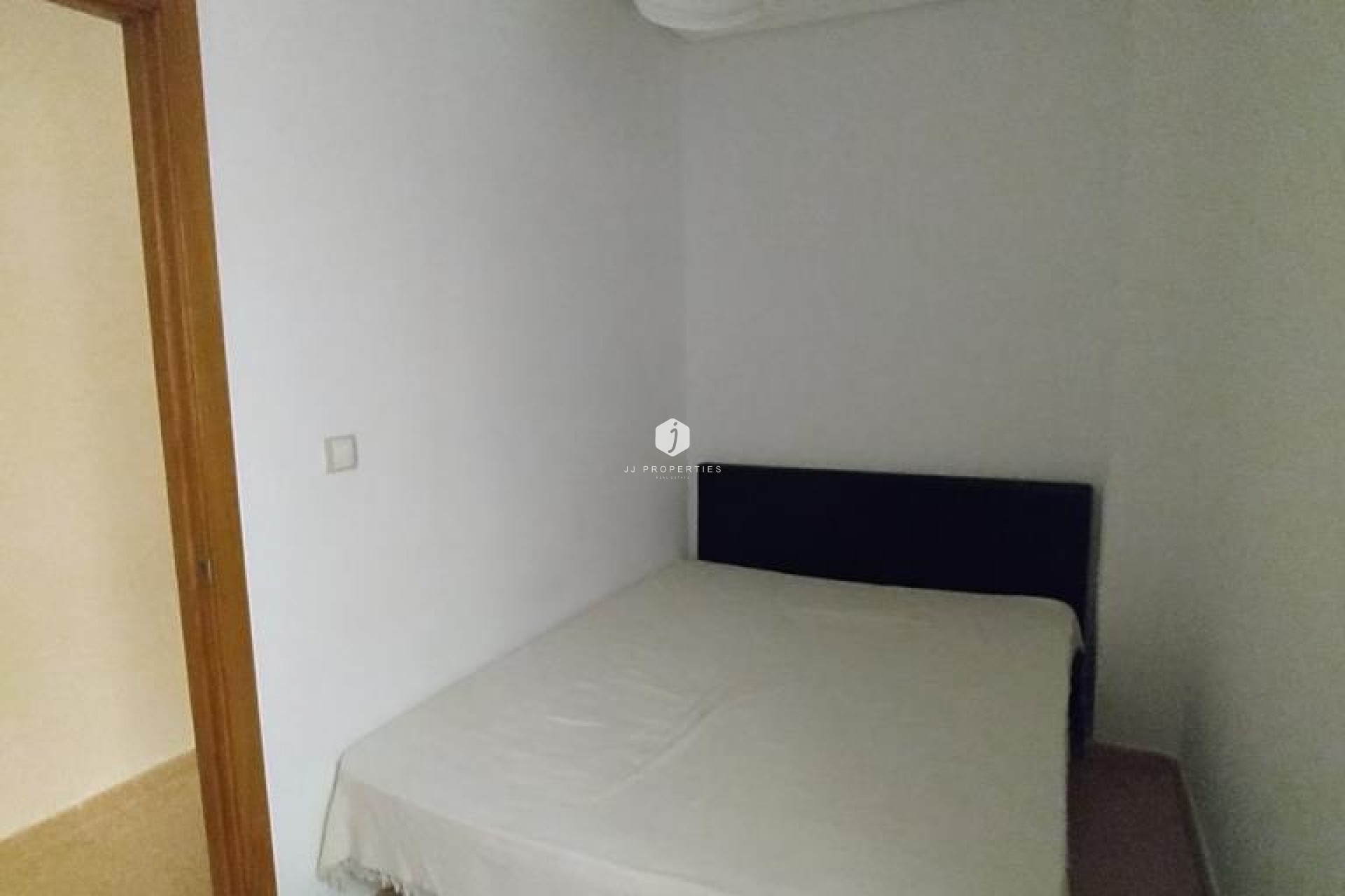 Segunda mano - Apartamento / piso -
Torrevieja - CENTRO CASCO URBANO