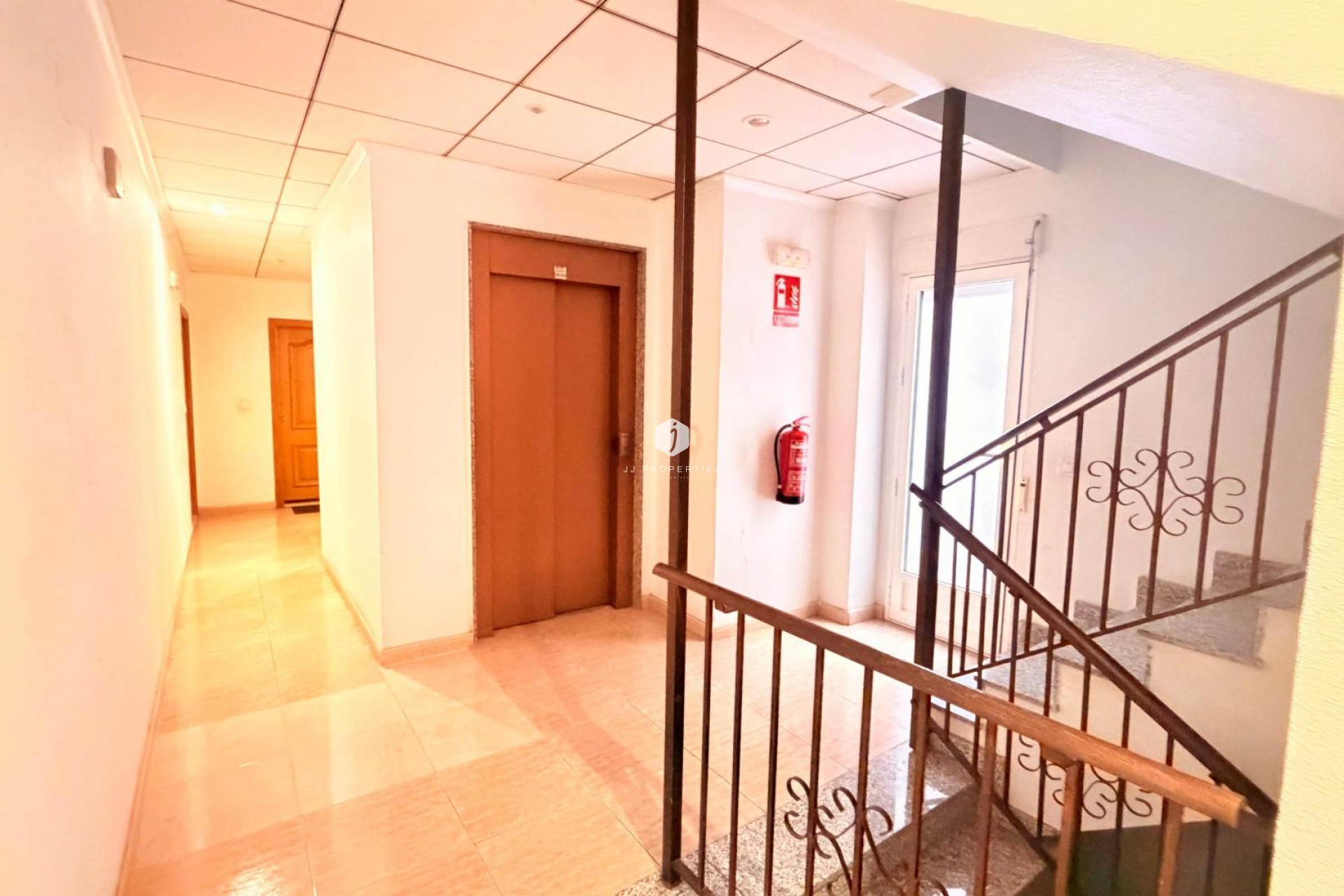 Segunda mano - Apartamento / piso -
Torrevieja - Centro - Muelle Pesquero