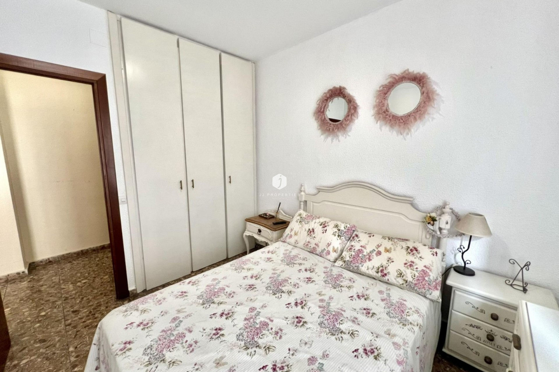 Segunda mano - Apartamento / piso -
Torrevieja - Centro