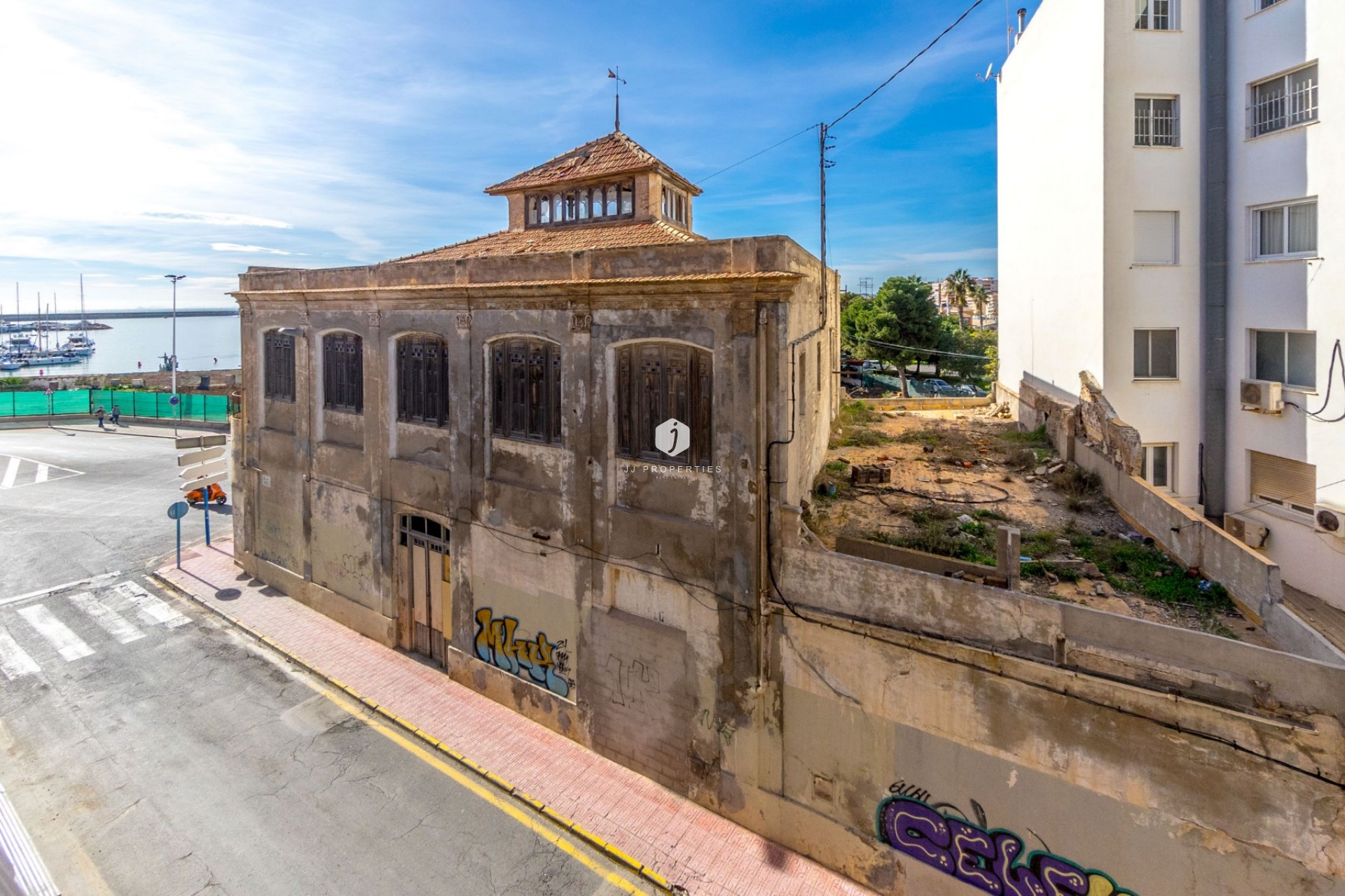 Segunda mano - Apartamento / piso -
Torrevieja - Centro