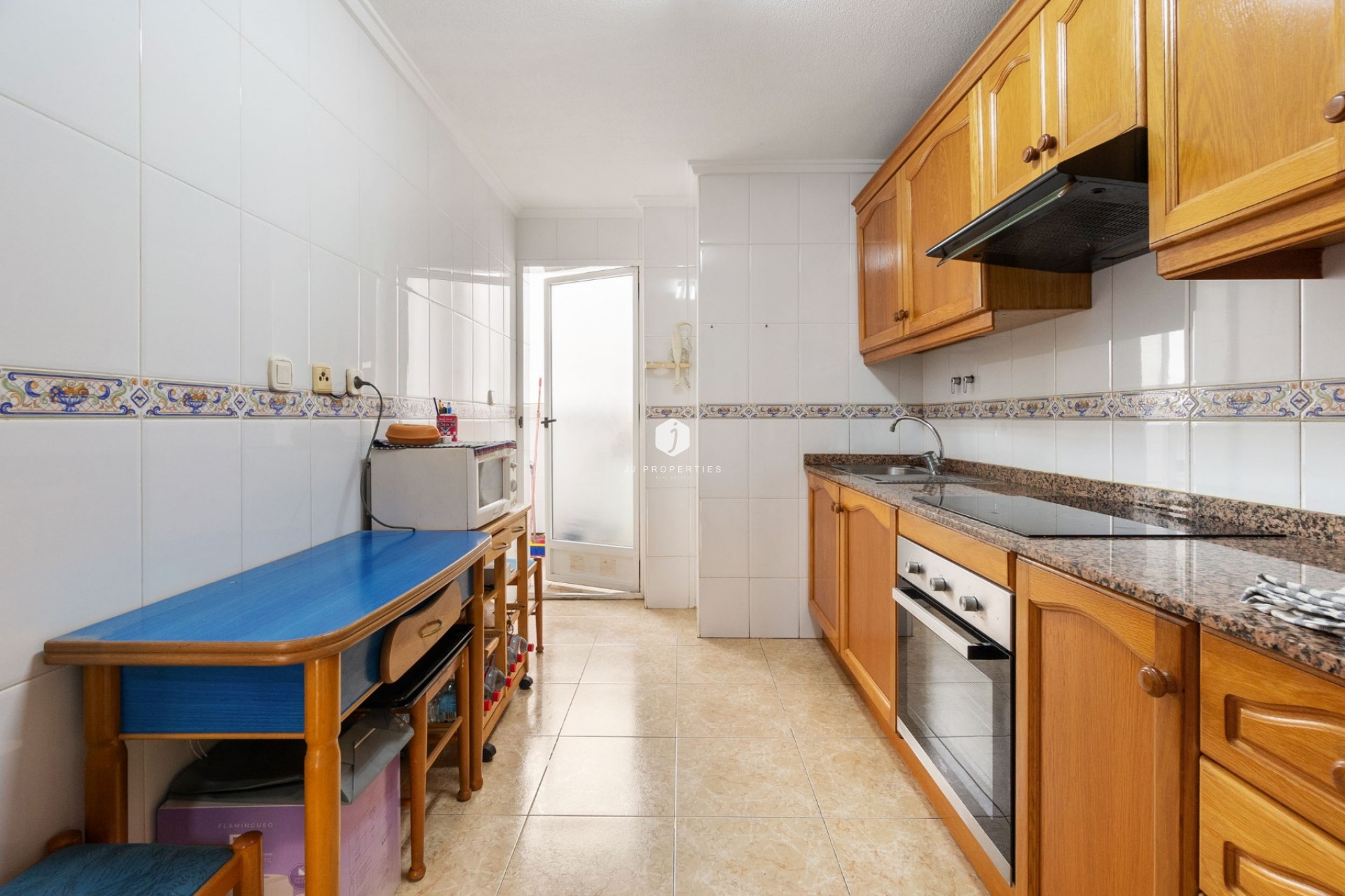 Segunda mano - Apartamento / piso -
Torrevieja - Centro