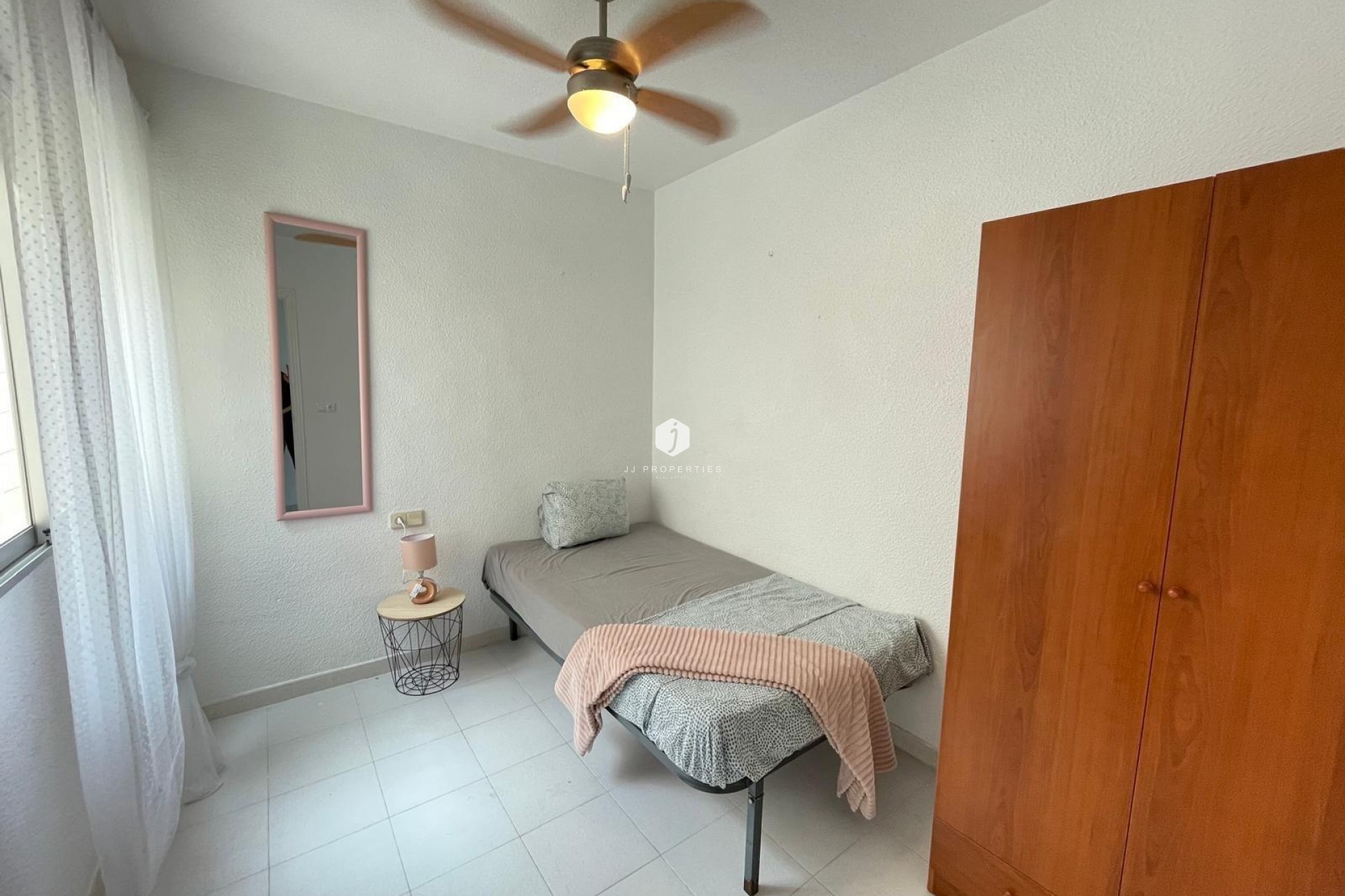 Segunda mano - Apartamento / piso -
Torrevieja - Centro