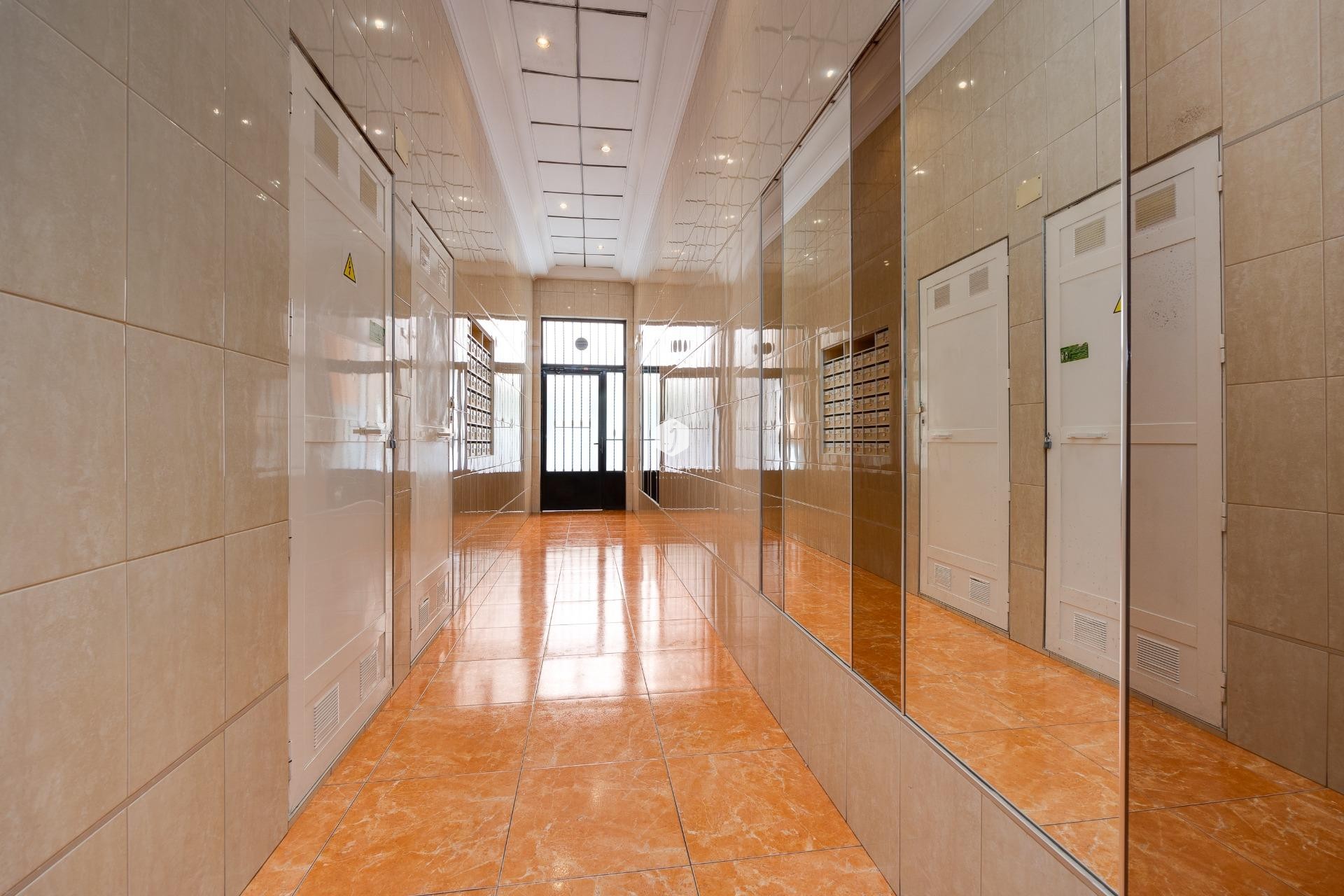 Segunda mano - Apartamento / piso -
Torrevieja - Centro