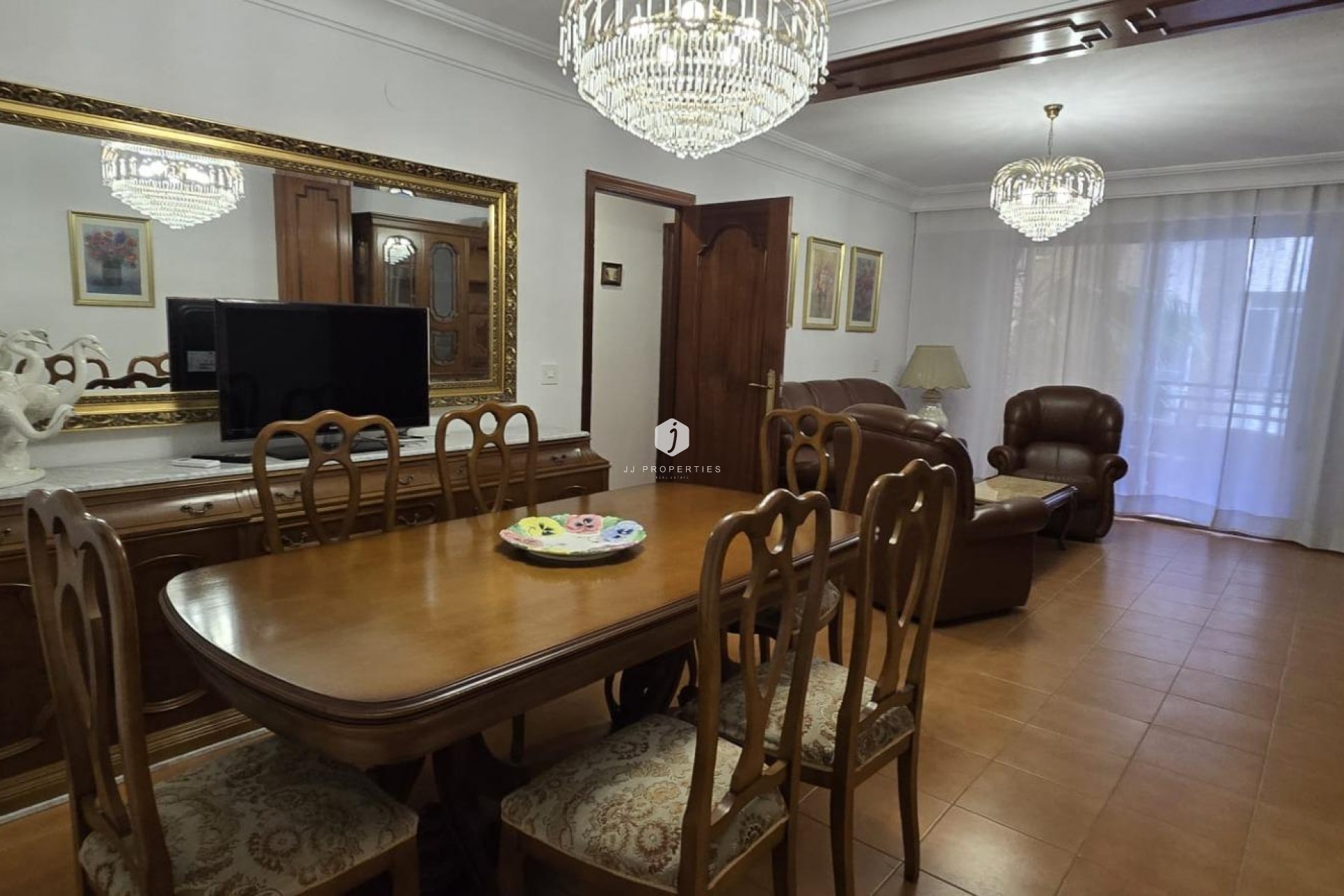 Segunda mano - Apartamento / piso -
Torrevieja - Centro