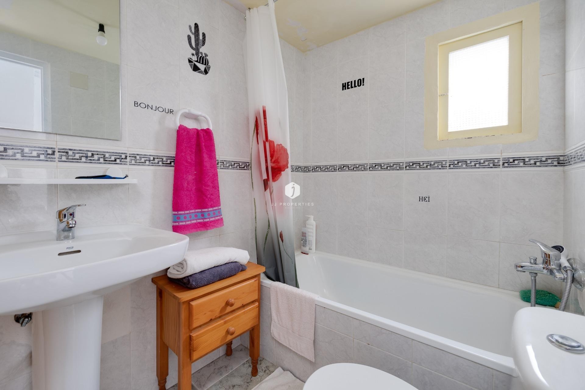 Segunda mano - Apartamento / piso -
Torrevieja - Centro