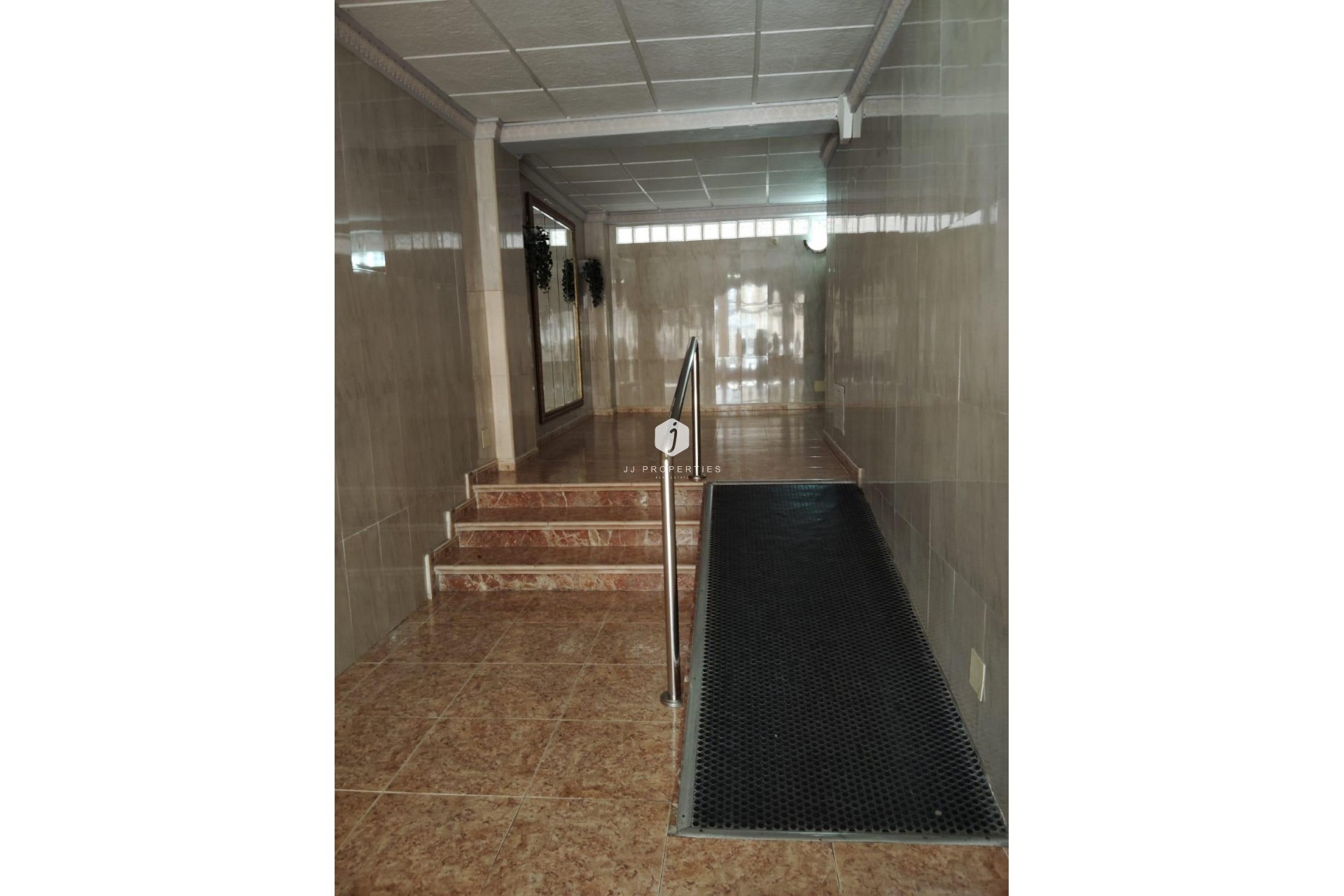 Segunda mano - Apartamento / piso -
Torrevieja - Centro