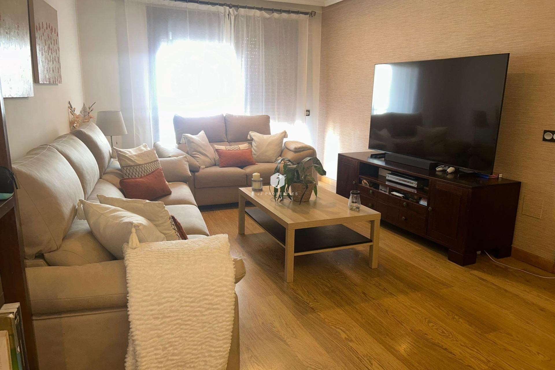 Segunda mano - Apartamento / piso -
Torrevieja - Centro