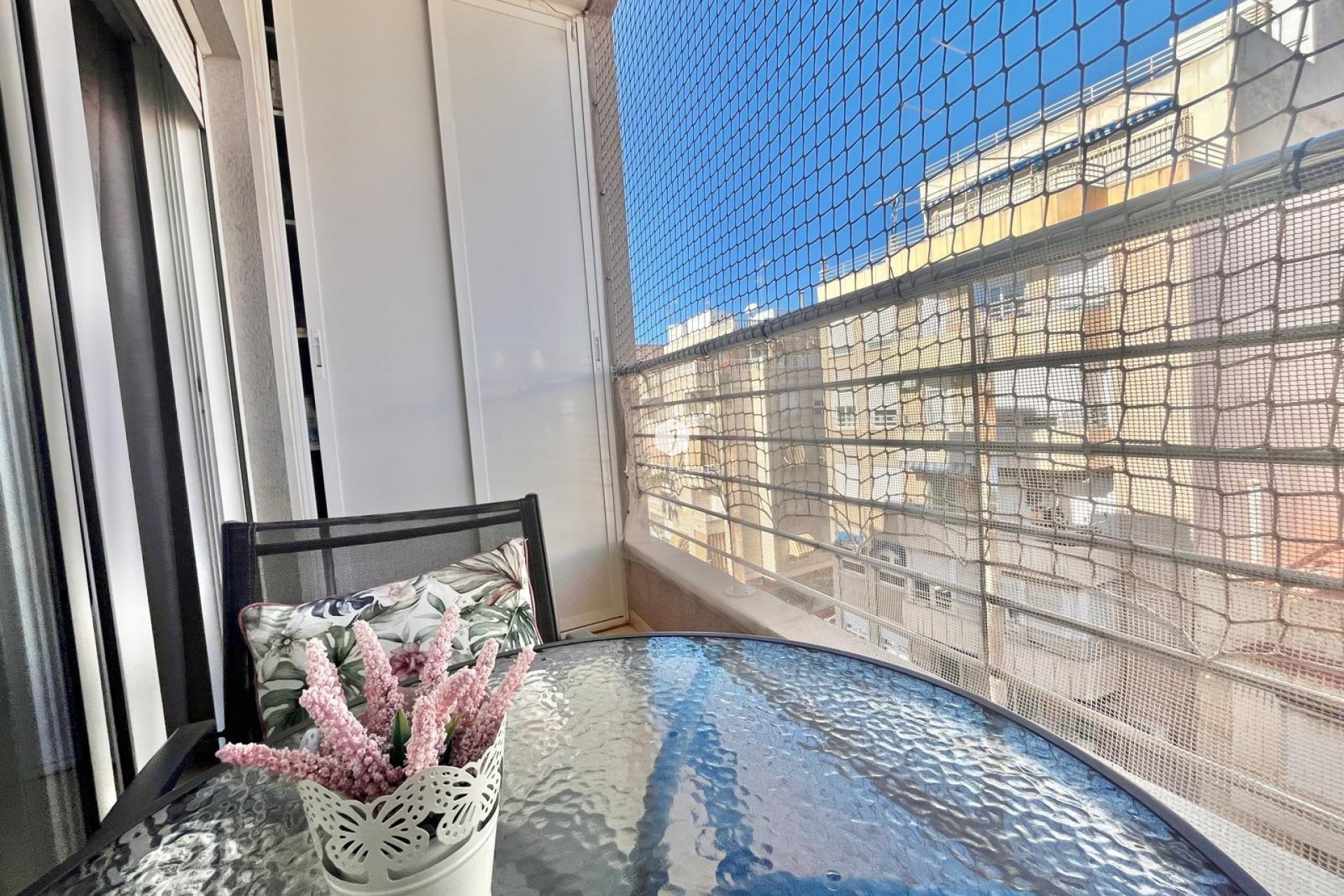 Segunda mano - Apartamento / piso -
Torrevieja - Centro