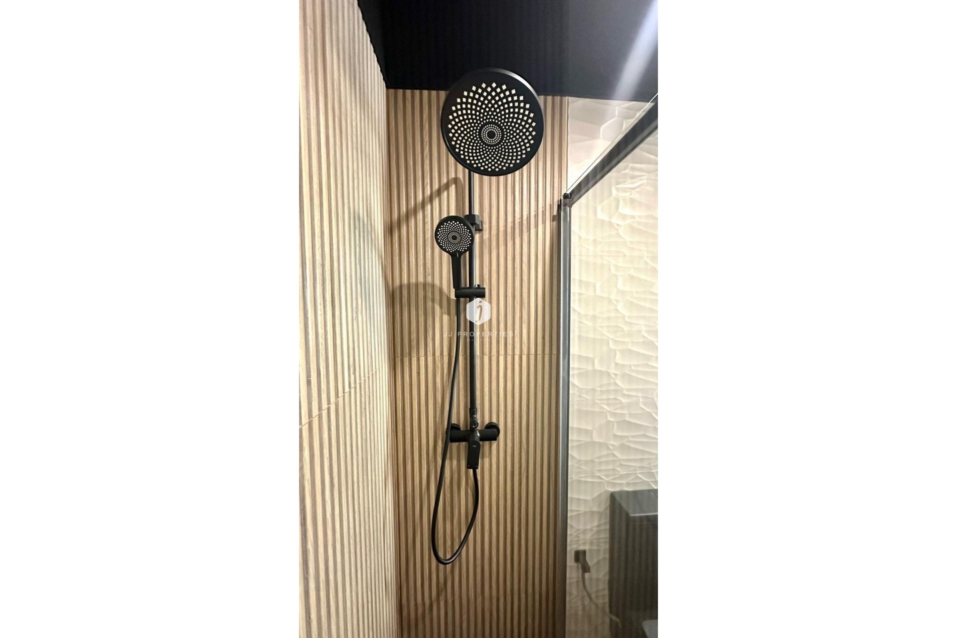 Segunda mano - Apartamento / piso -
Torrevieja - Centro