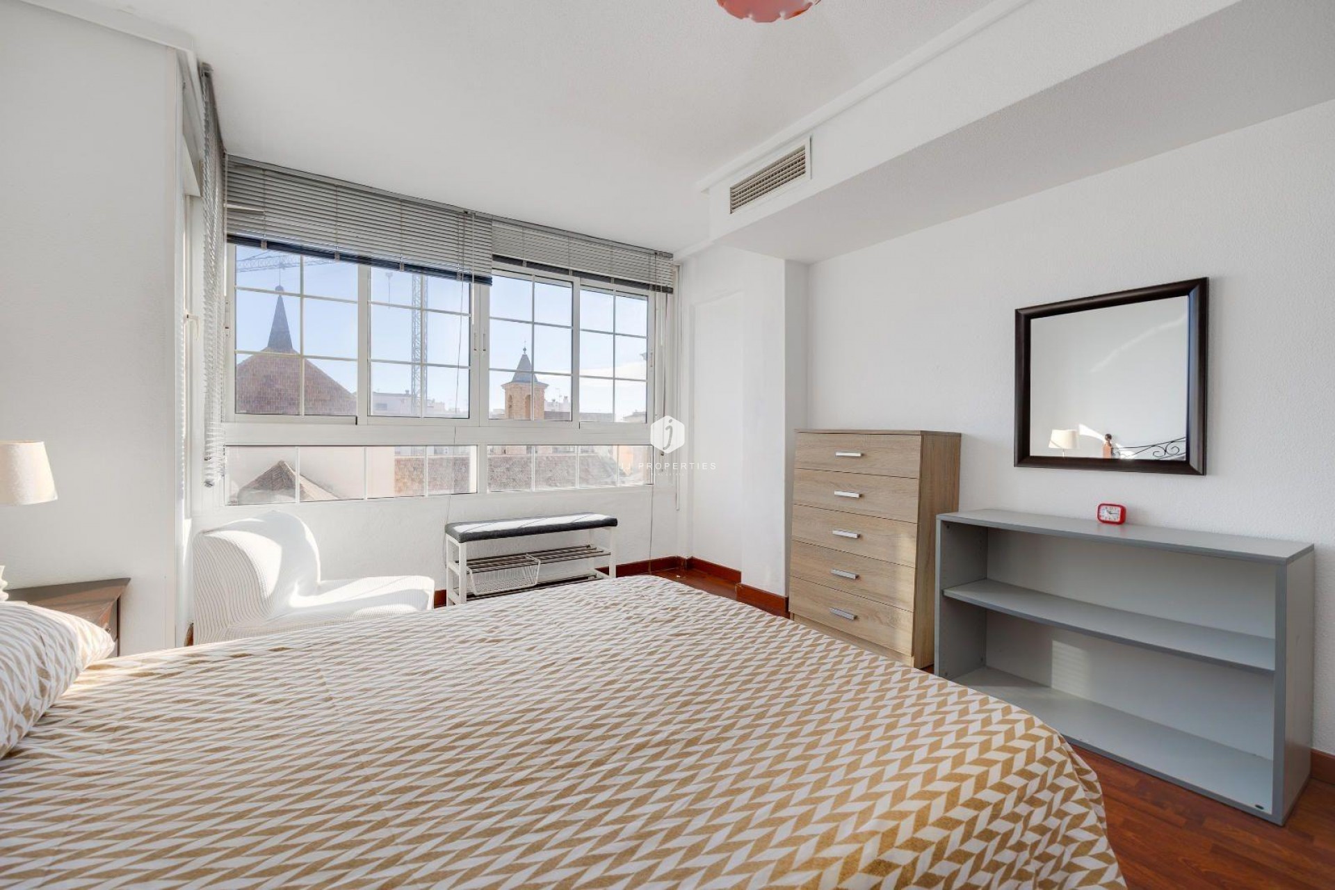 Segunda mano - Apartamento / piso -
Torrevieja - Centro