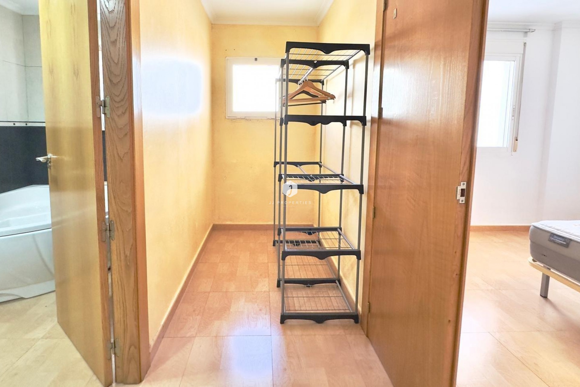 Segunda mano - Apartamento / piso -
Torrevieja - Centro