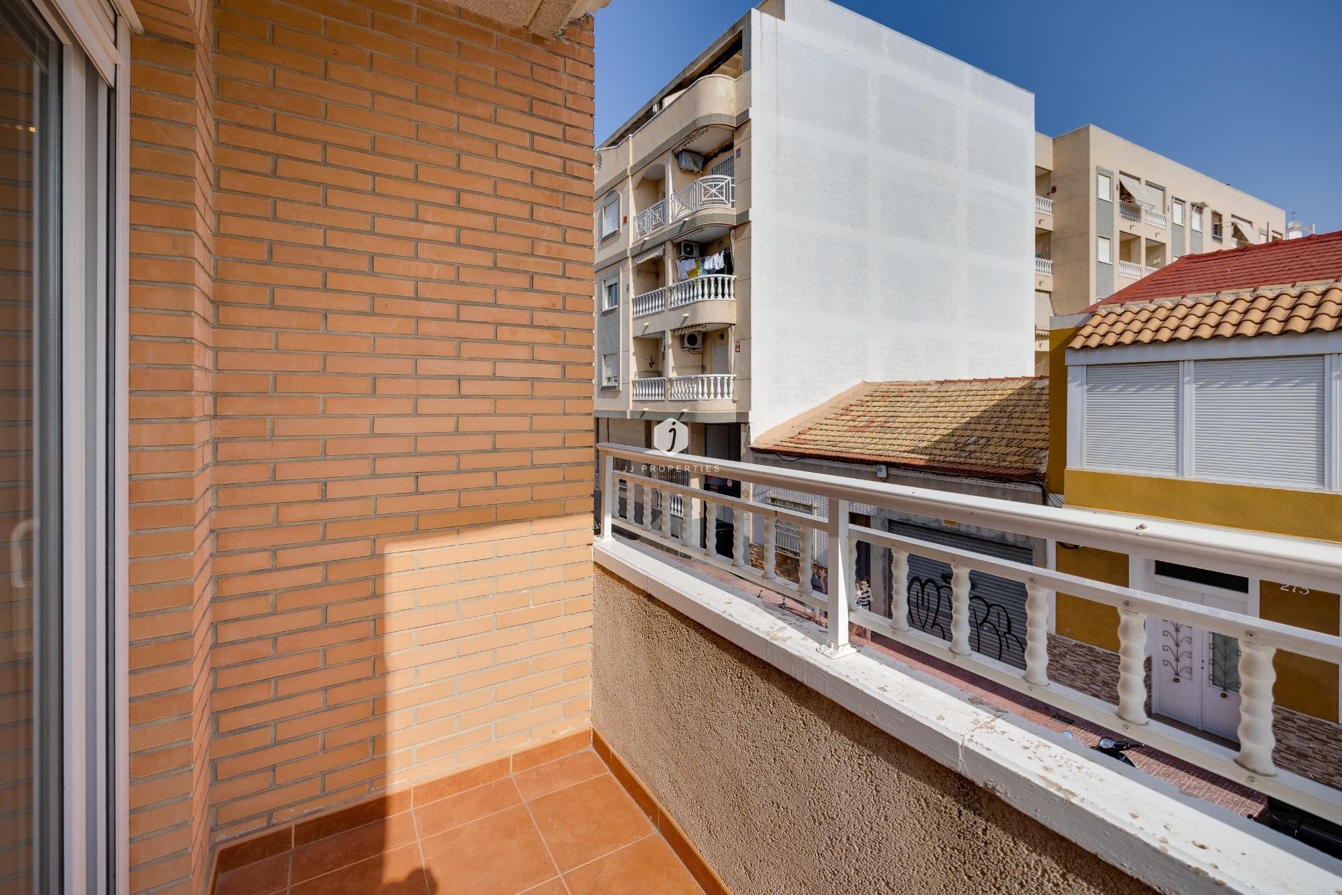 Segunda mano - Apartamento / piso -
Torrevieja - Centro