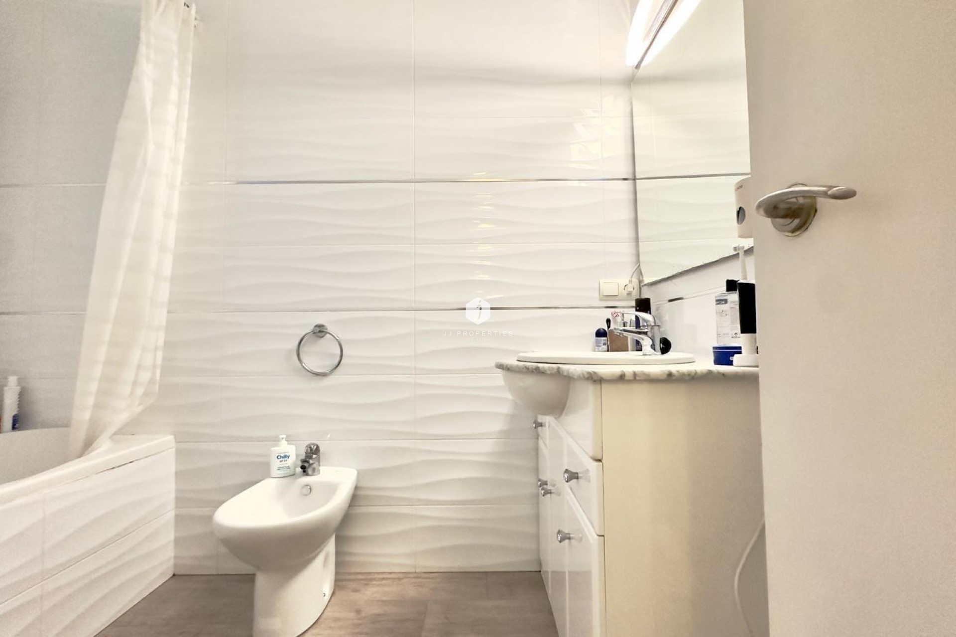 Segunda mano - Apartamento / piso -
Torrevieja - Centro