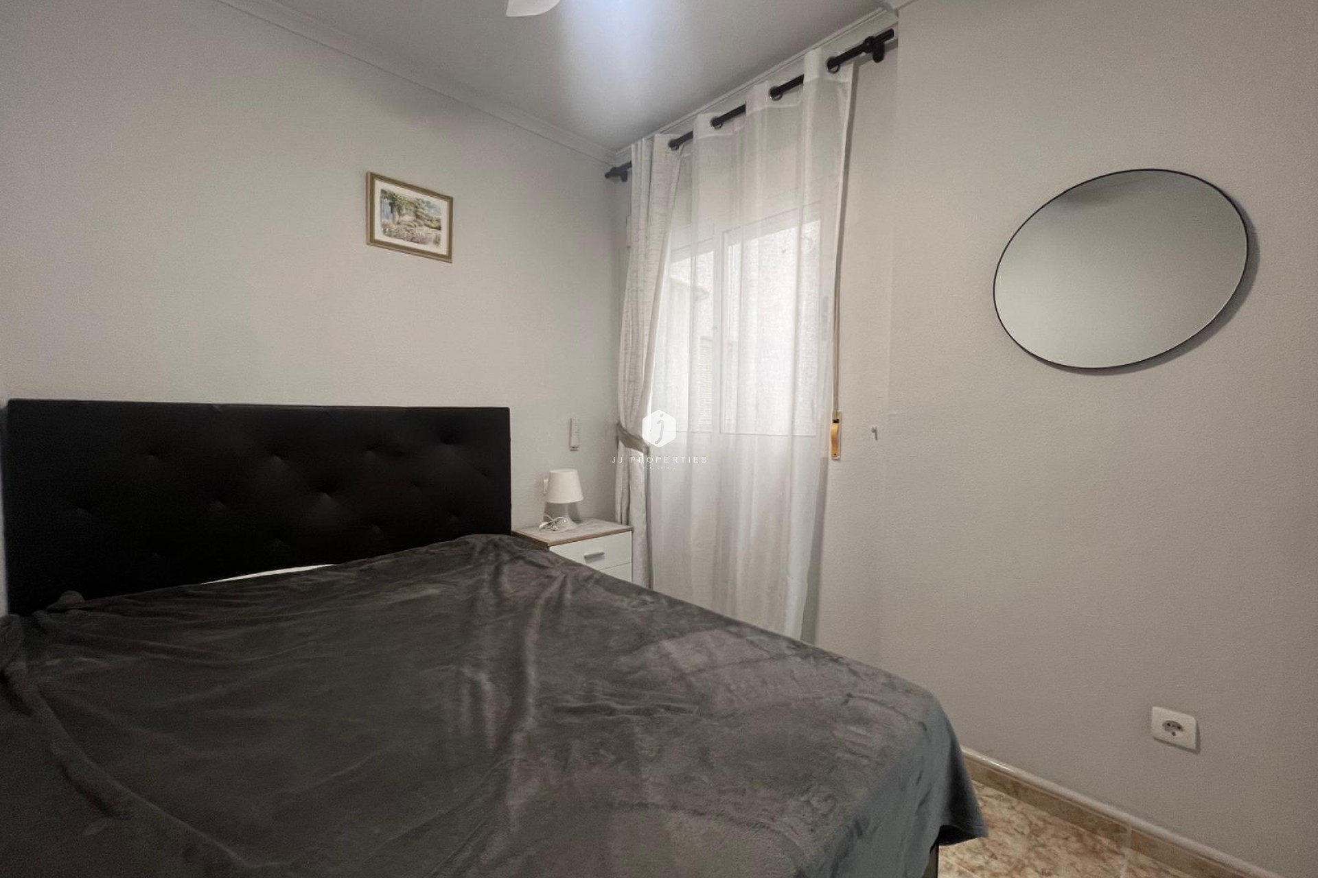 Segunda mano - Apartamento / piso -
Torrevieja - Centro