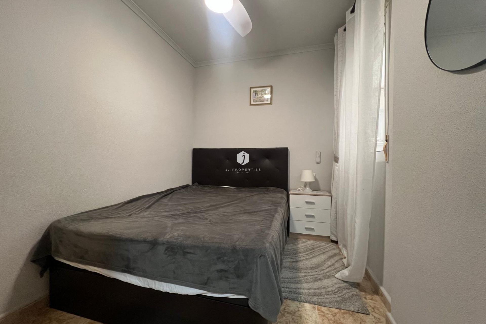 Segunda mano - Apartamento / piso -
Torrevieja - Centro