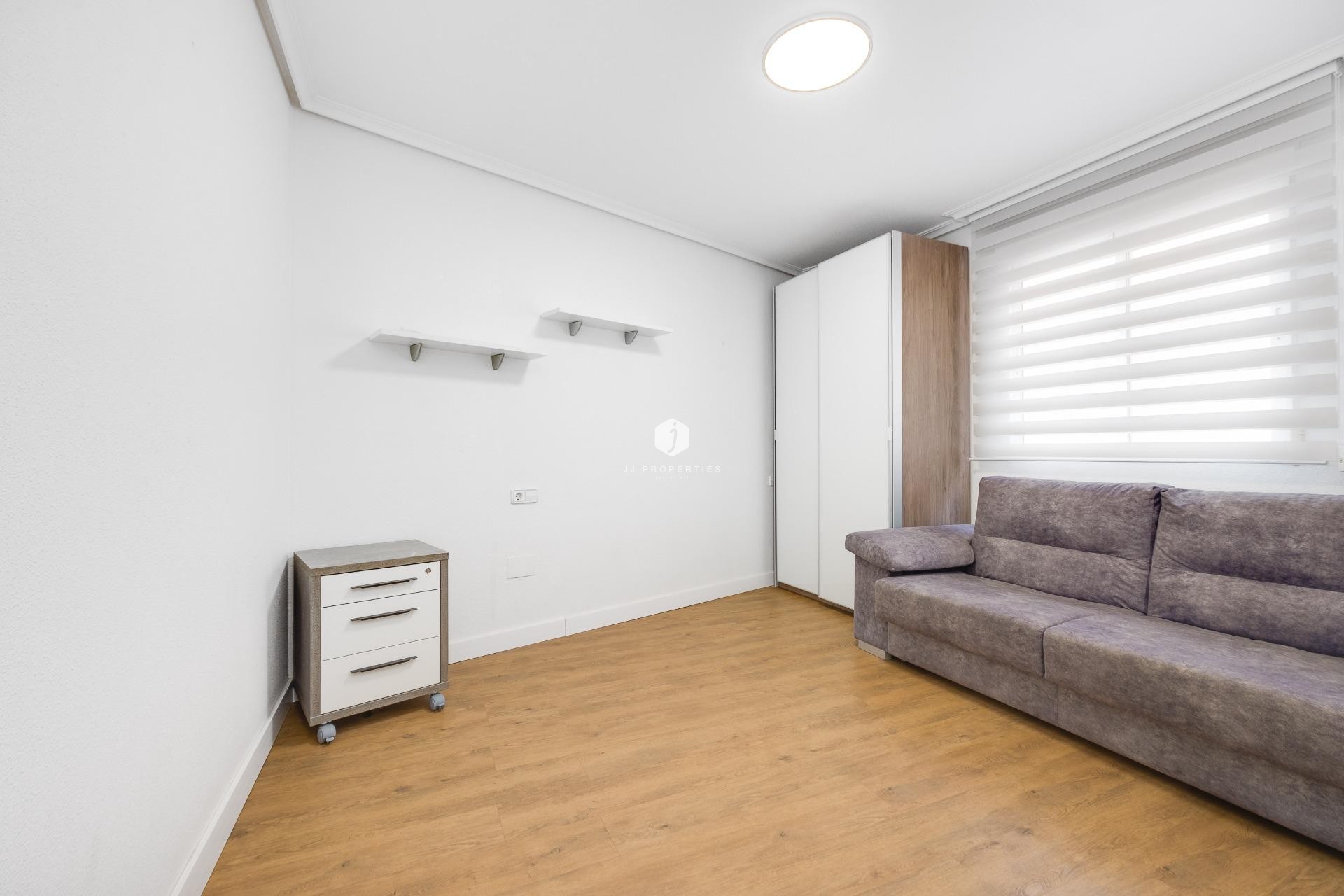 Segunda mano - Apartamento / piso -
Torrevieja - Centro