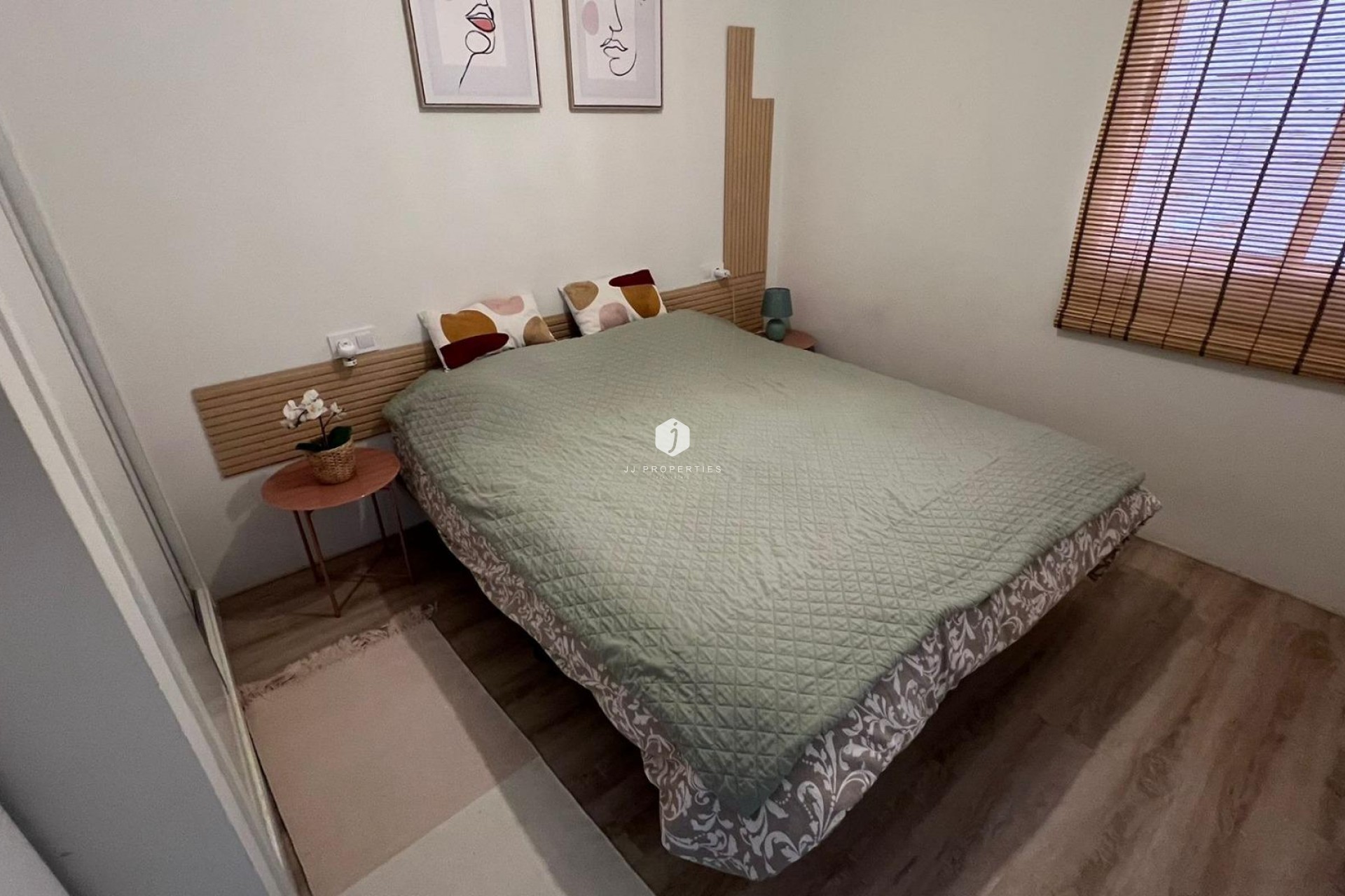 Segunda mano - Apartamento / piso -
Torrevieja - Centro