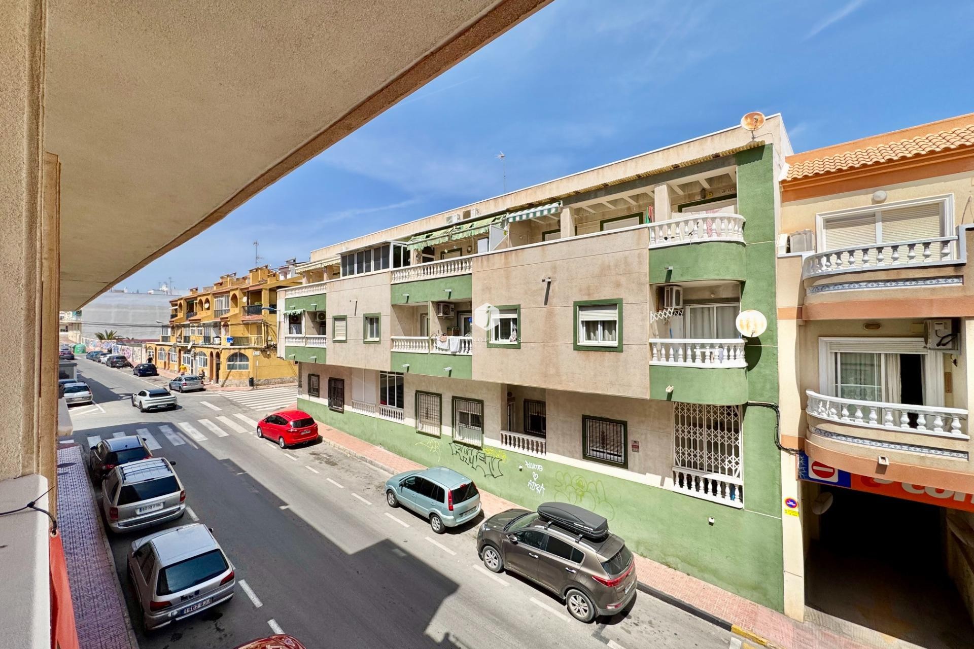 Segunda mano - Apartamento / piso -
Torrevieja - Centro