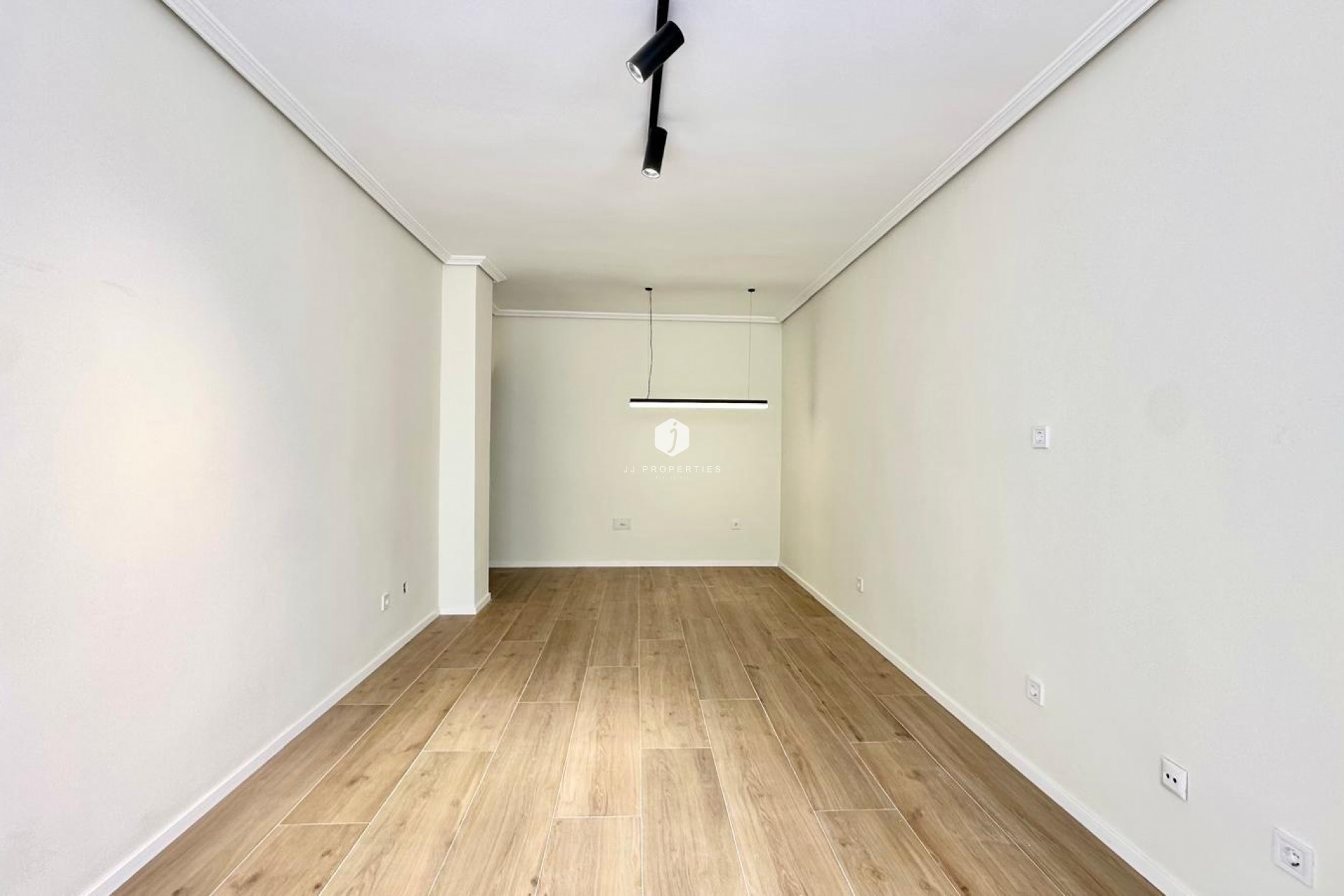 Segunda mano - Apartamento / piso -
Torrevieja - Centro