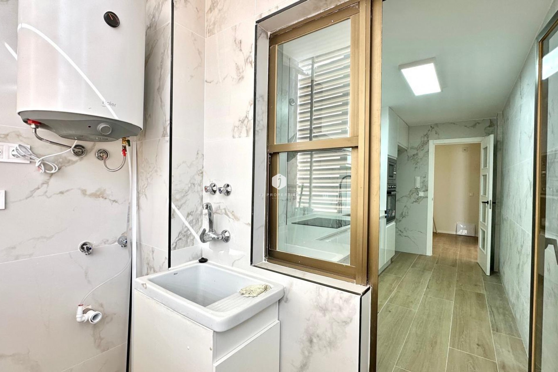 Segunda mano - Apartamento / piso -
Torrevieja - Centro